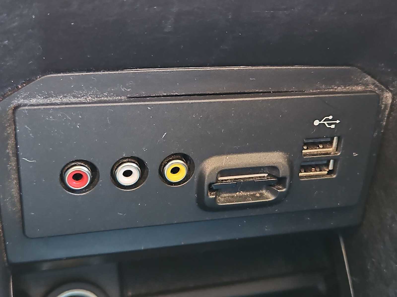 Thumbnail: 2015 Ford Escape - 32