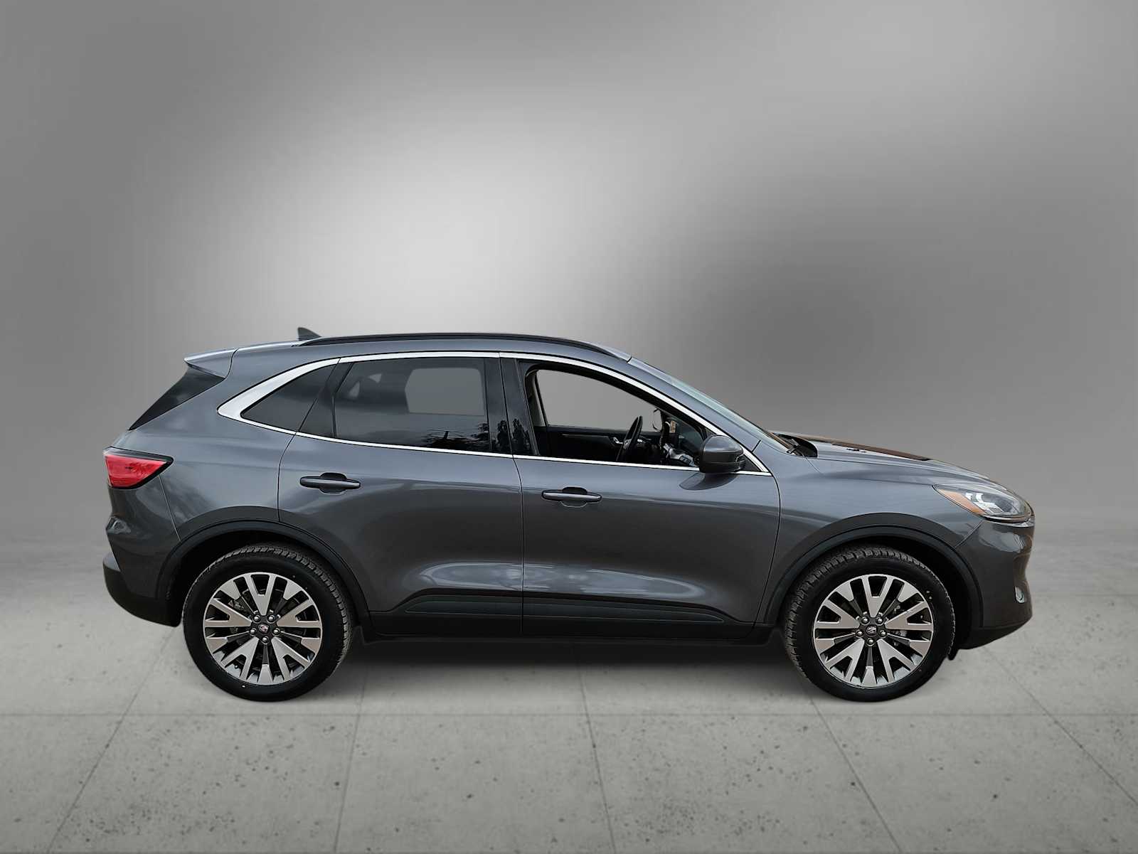 Thumbnail: 2022 Ford Escape - 9