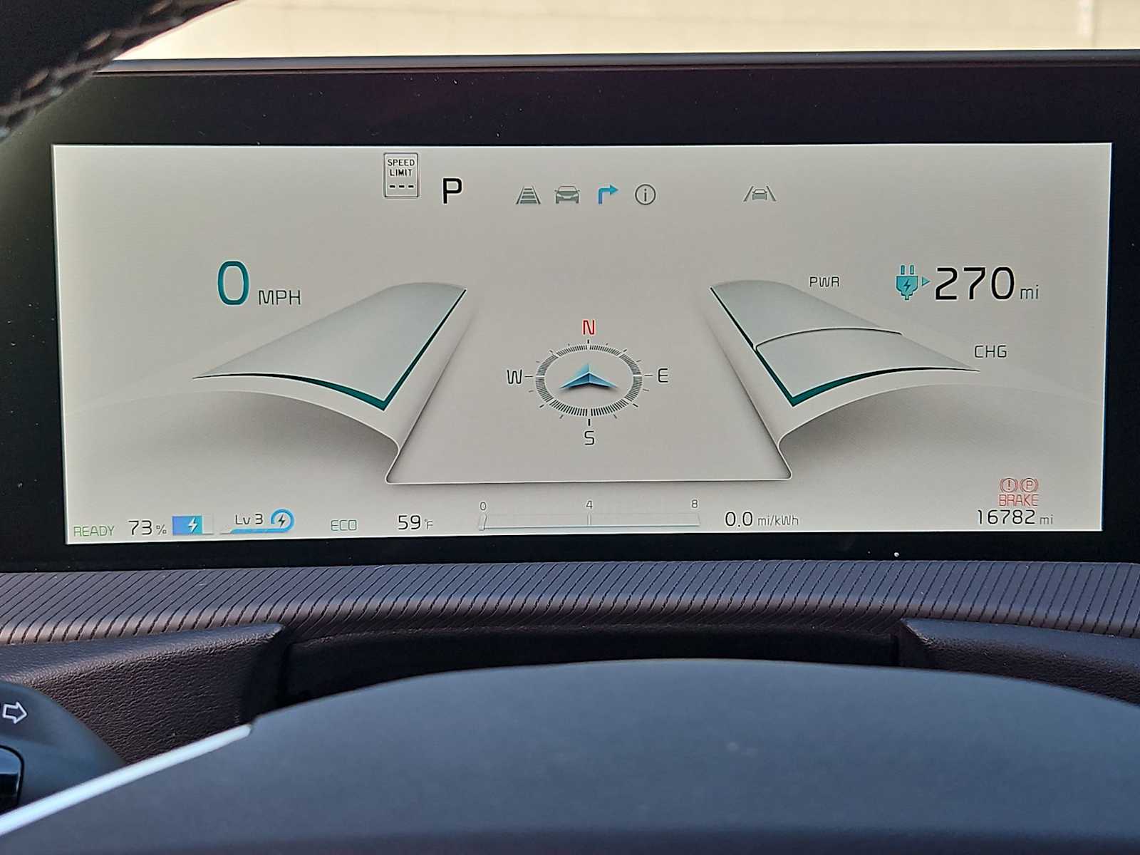 Thumbnail: 2022 Kia EV6 - 33