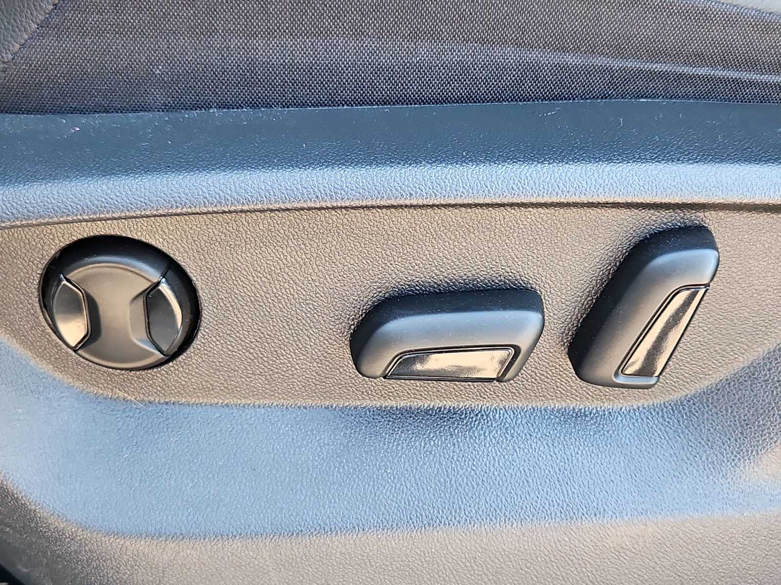 Thumbnail: 2021 Volkswagen Tiguan - 18