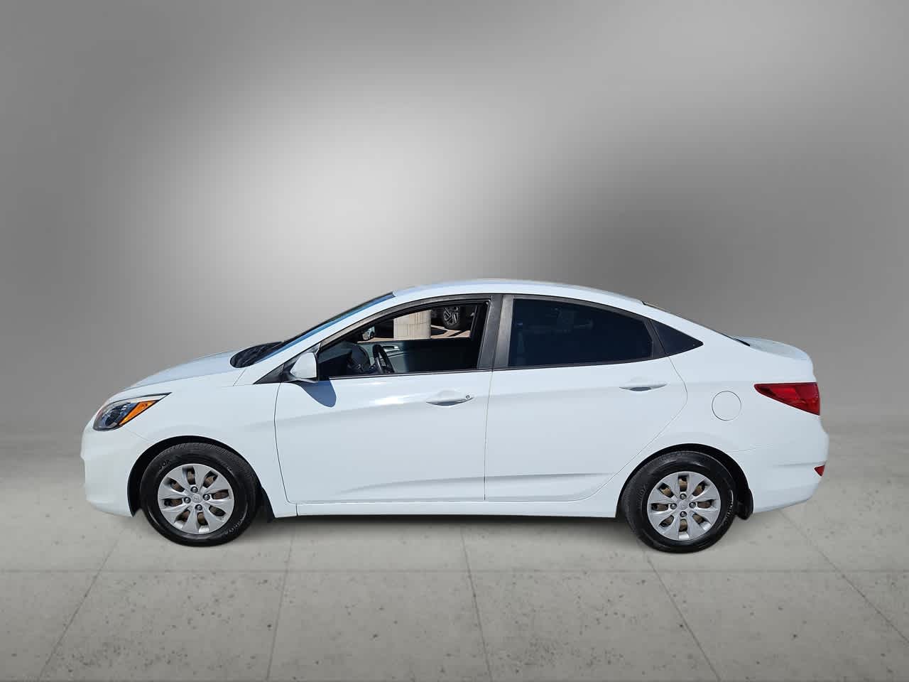Thumbnail: 2016 Hyundai Accent - 5