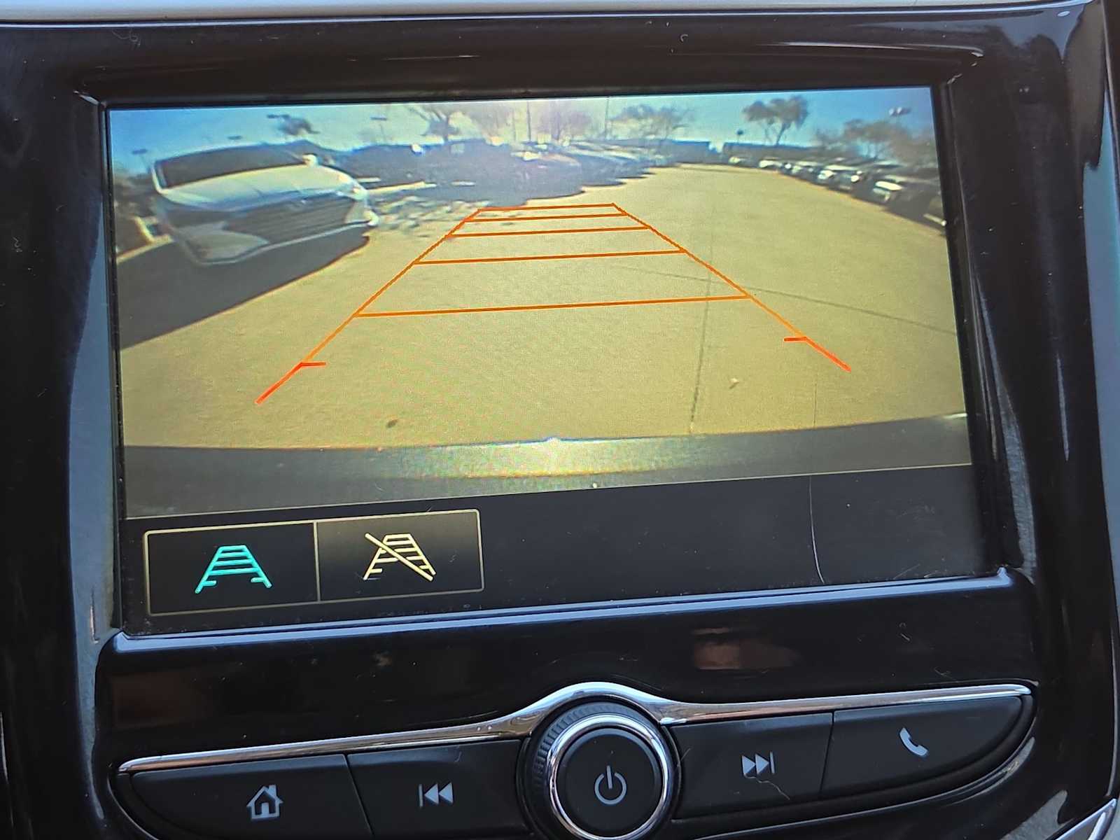 Thumbnail: 2017 Chevrolet Sonic - 29