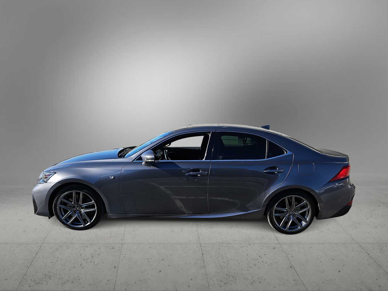 Thumbnail: 2019 Lexus IS - 5