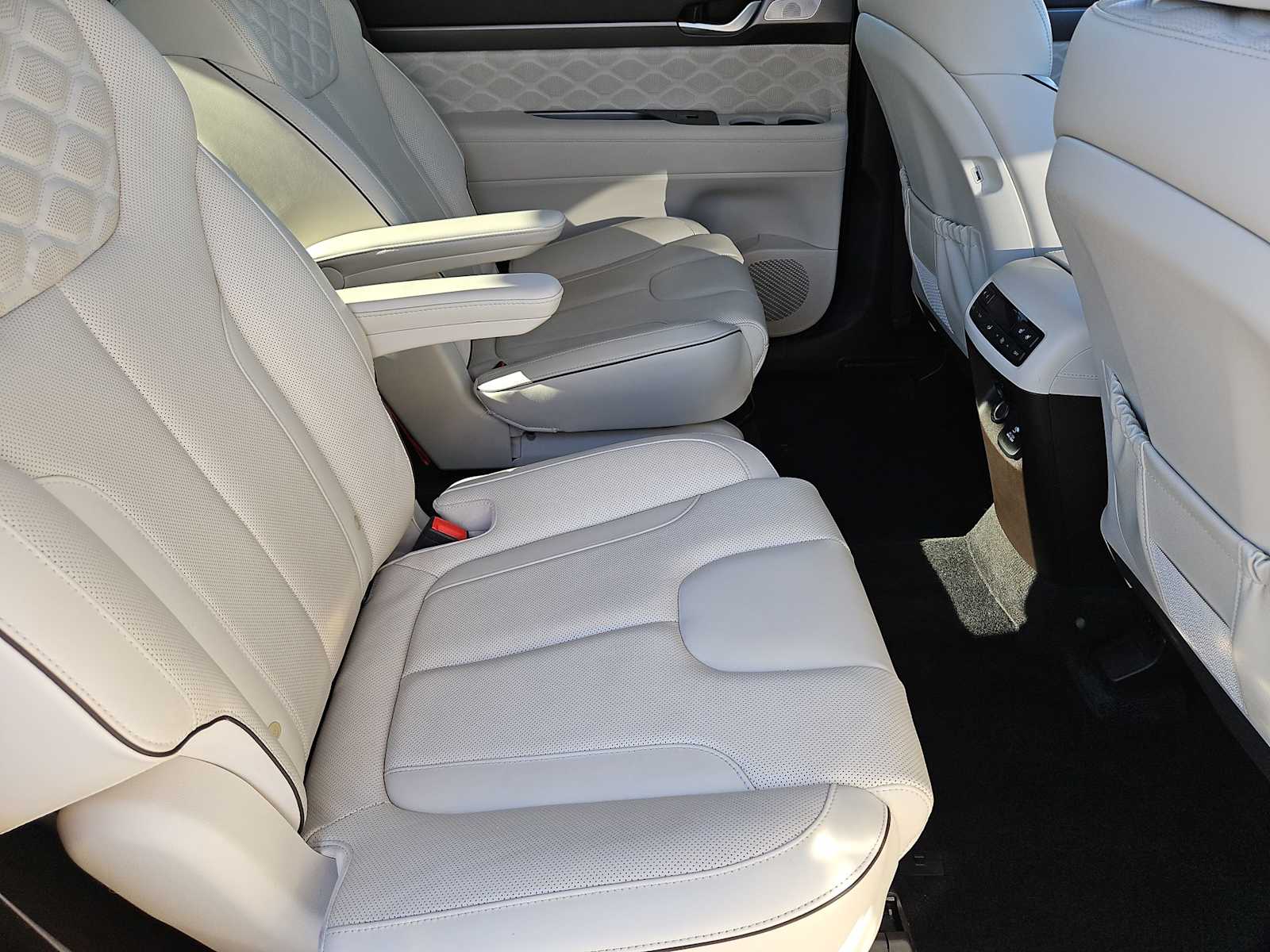 Thumbnail: 2020 Hyundai Palisade - 21