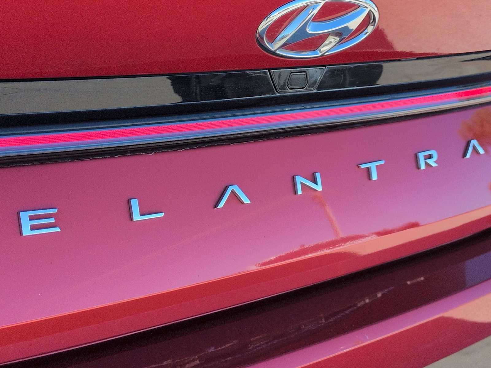 Thumbnail: 2022 Hyundai Elantra - 13