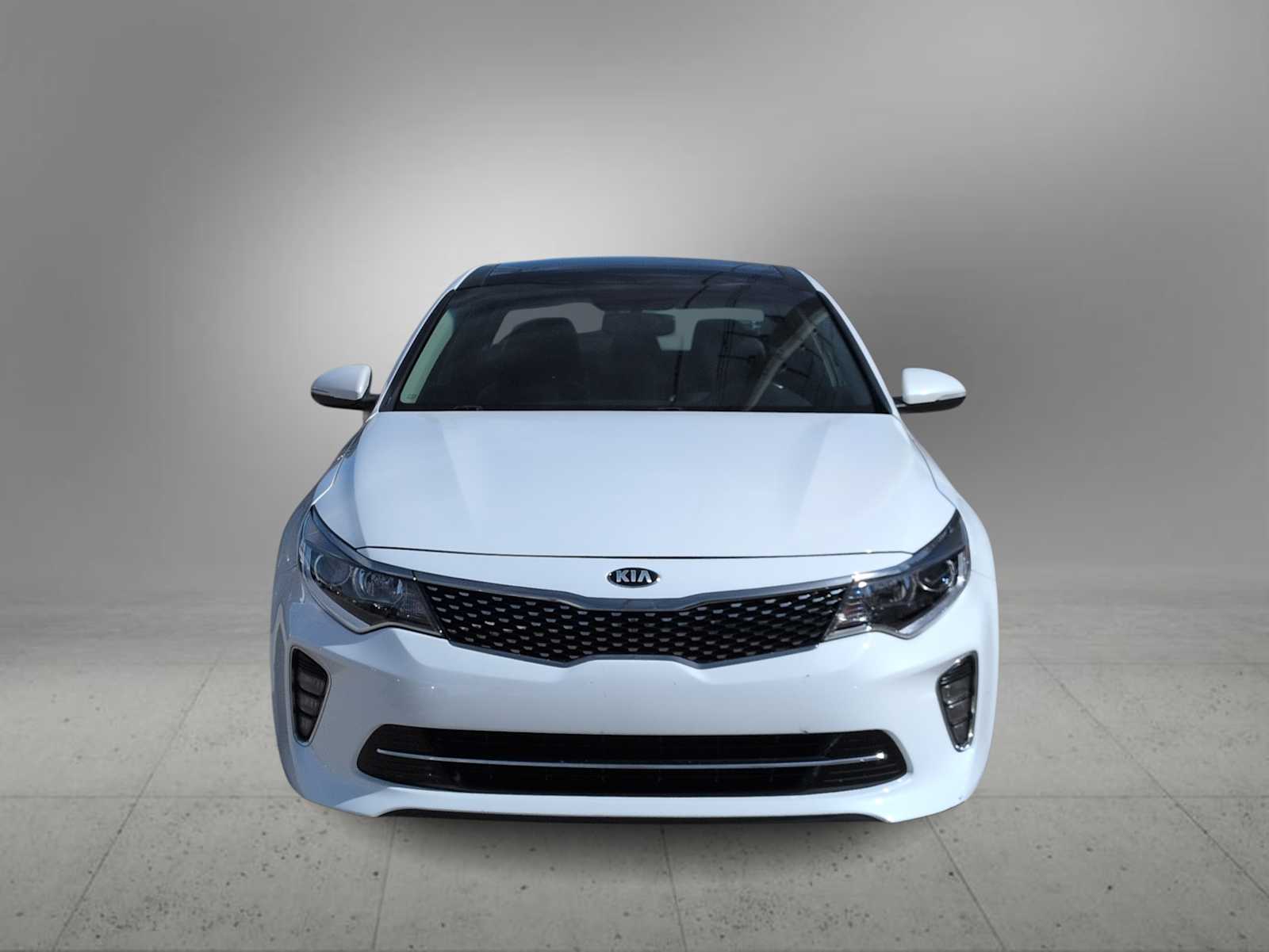 Thumbnail: 2018 Kia Optima - 3