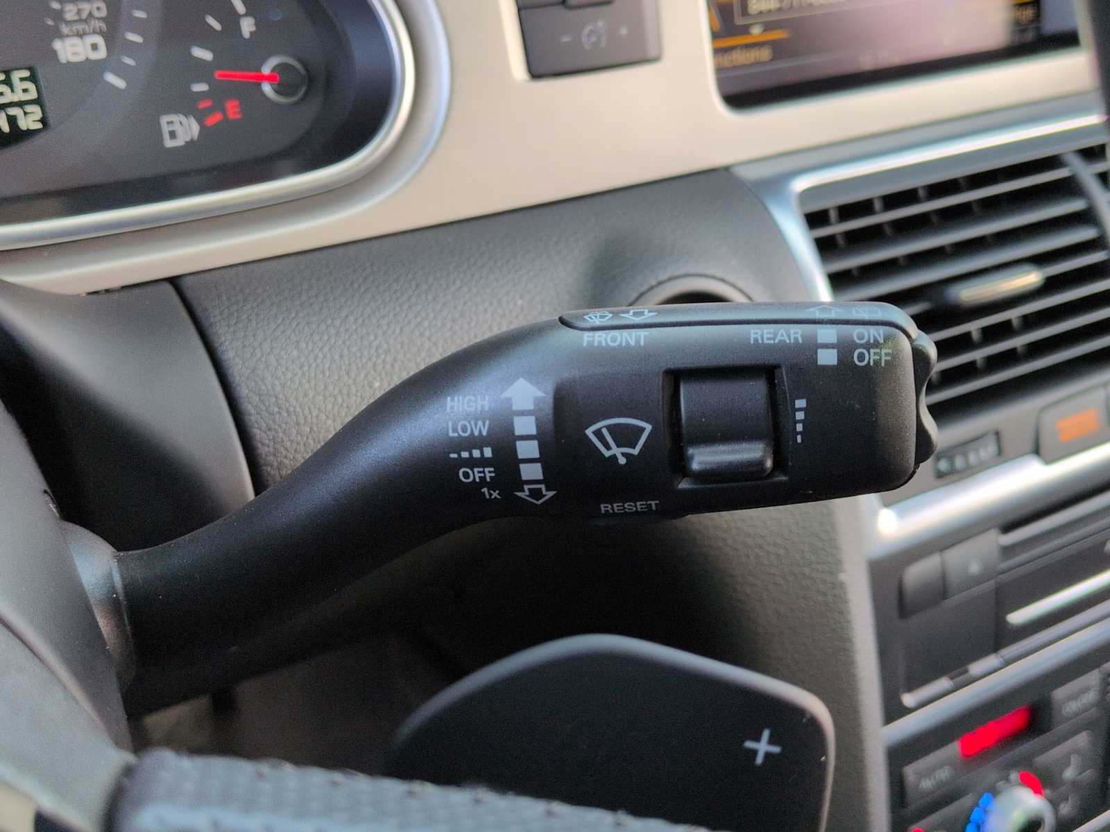 Thumbnail: 2015 Audi Q7 - 27