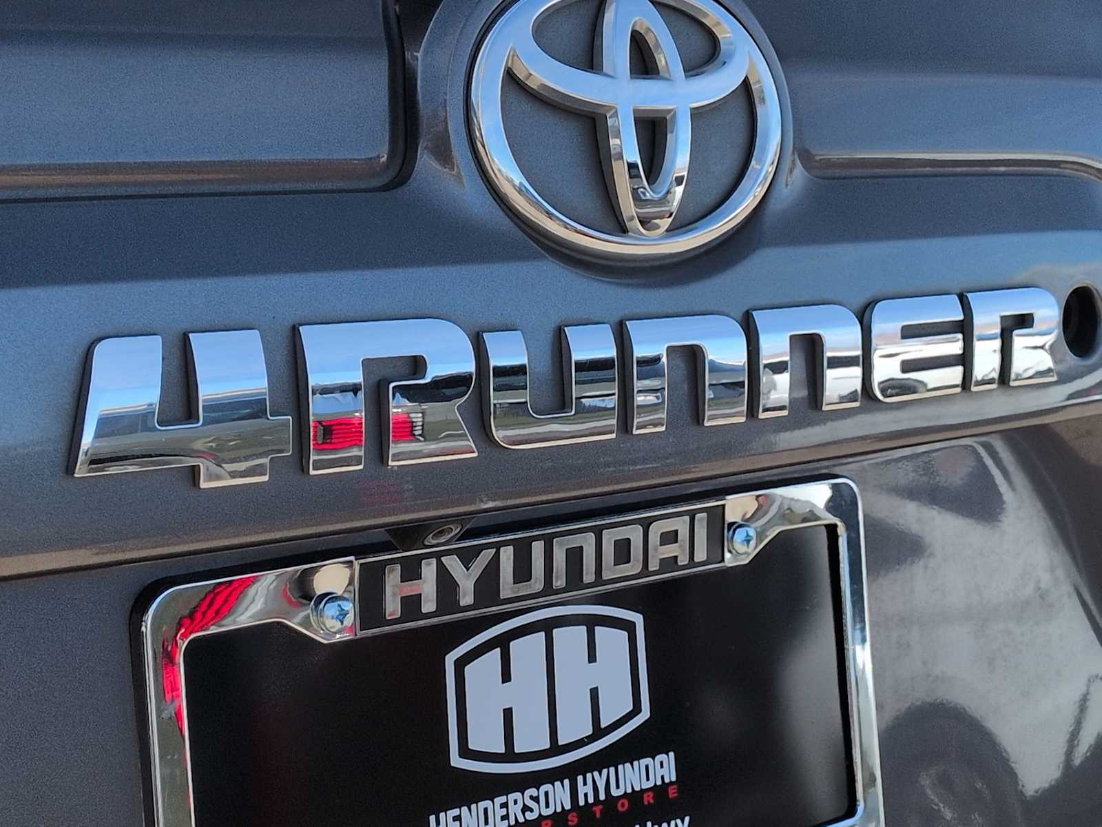 Thumbnail: 2017 Toyota 4Runner - 13