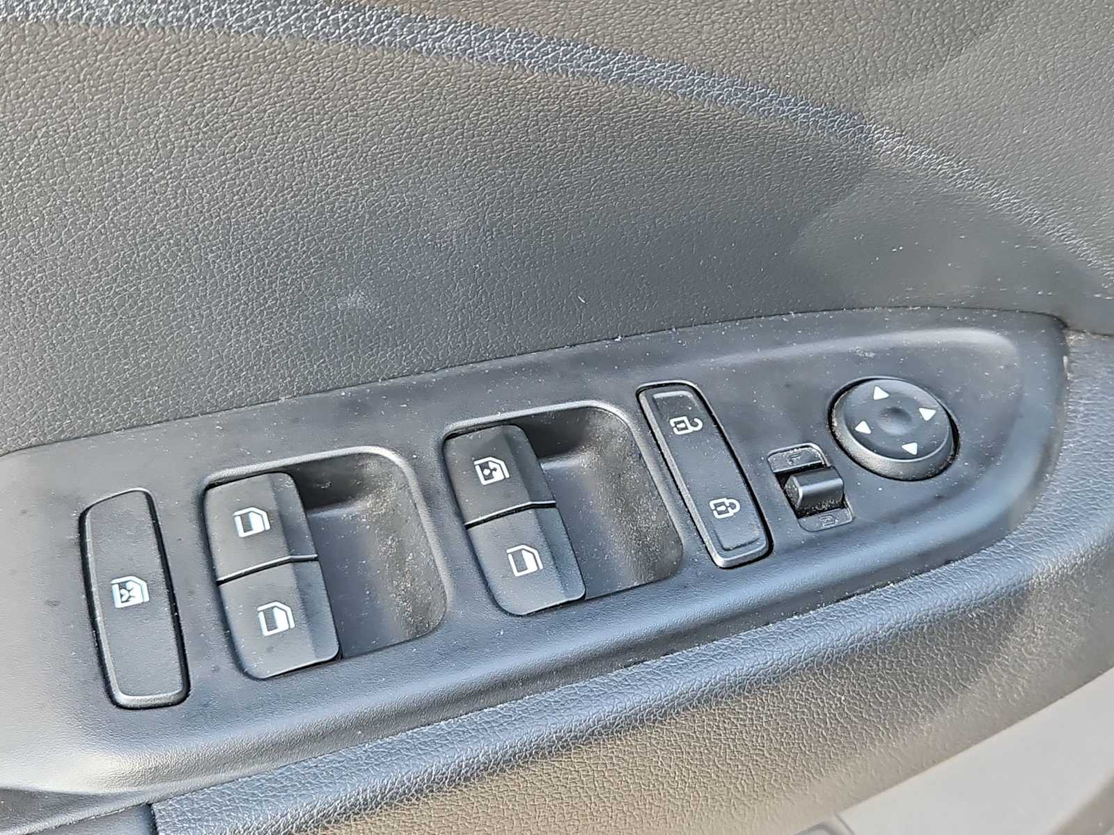 Thumbnail: 2025 Hyundai Venue - 17