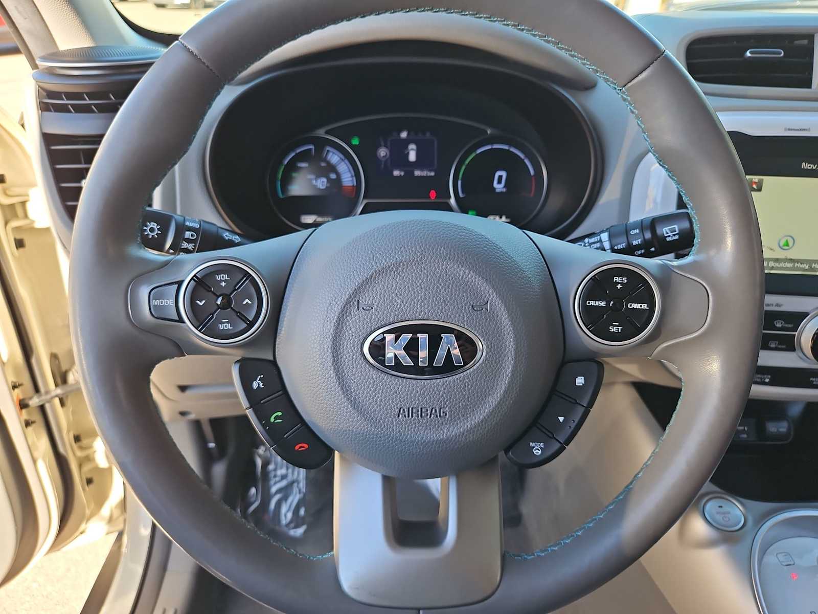 Thumbnail: 2017 Kia Soul EV - 23