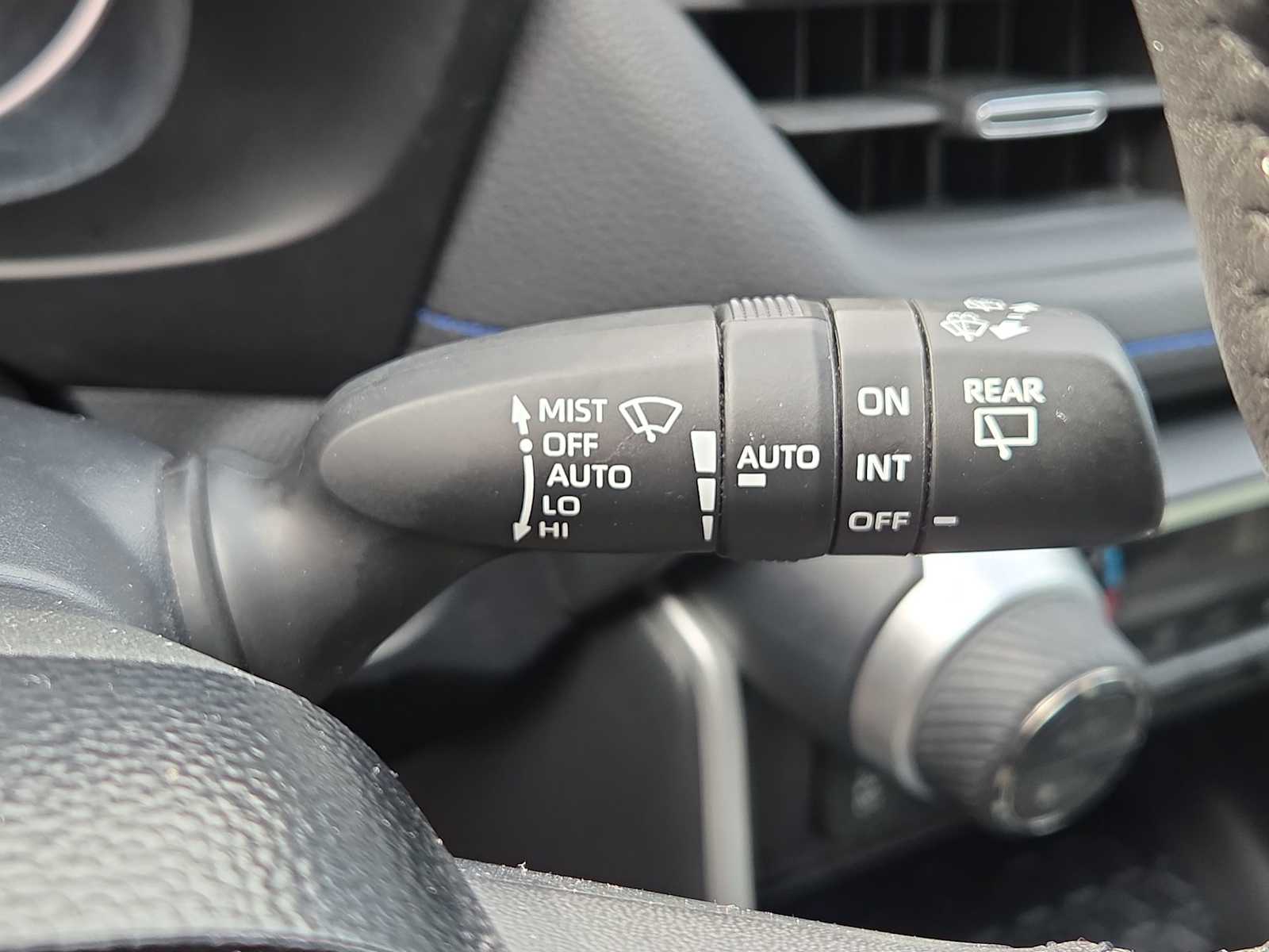 Thumbnail: 2020 Toyota RAV4 - 26