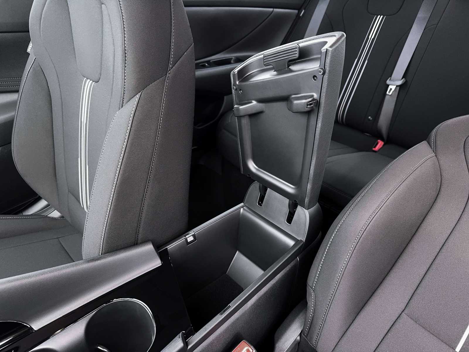 Thumbnail: 2026 Hyundai Elantra - 18