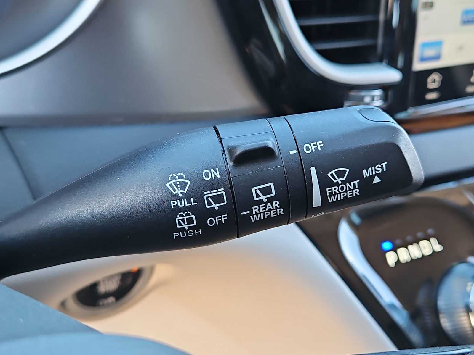 Thumbnail: 2023 Chrysler Pacifica - 26