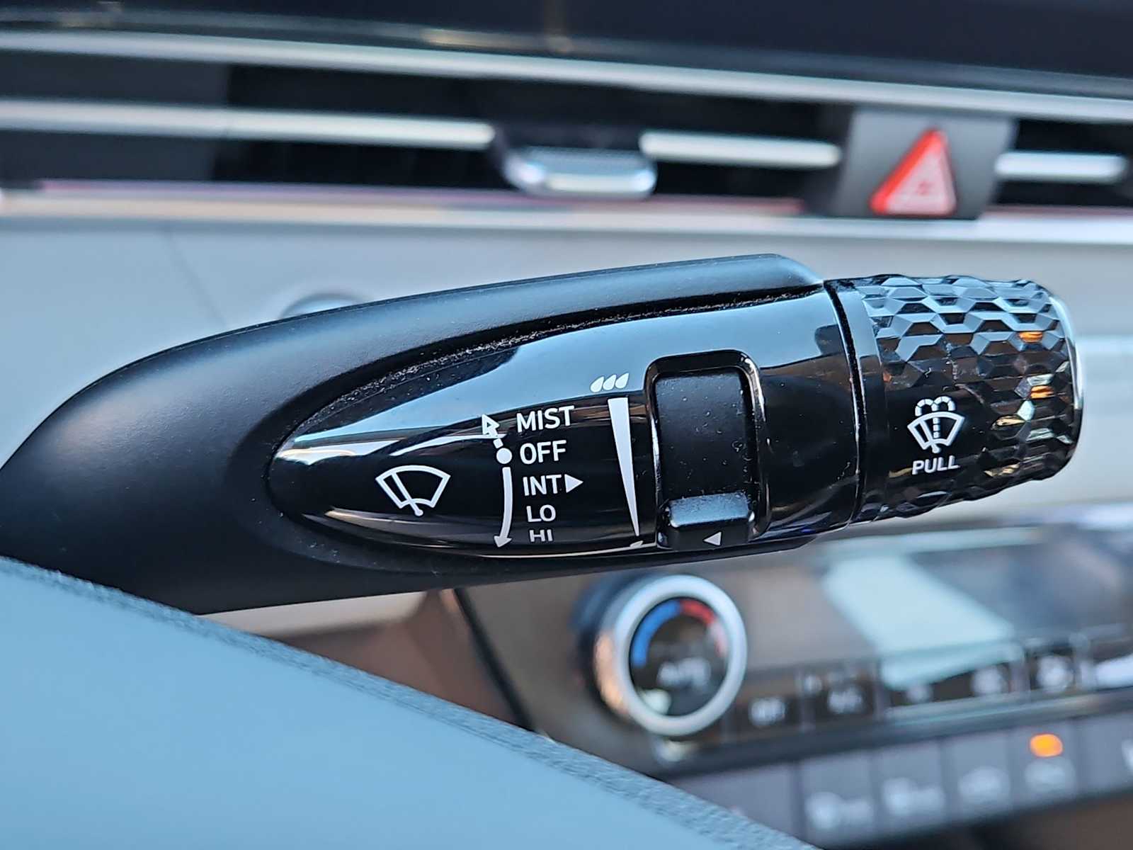 Thumbnail: 2024 Hyundai Elantra - 25