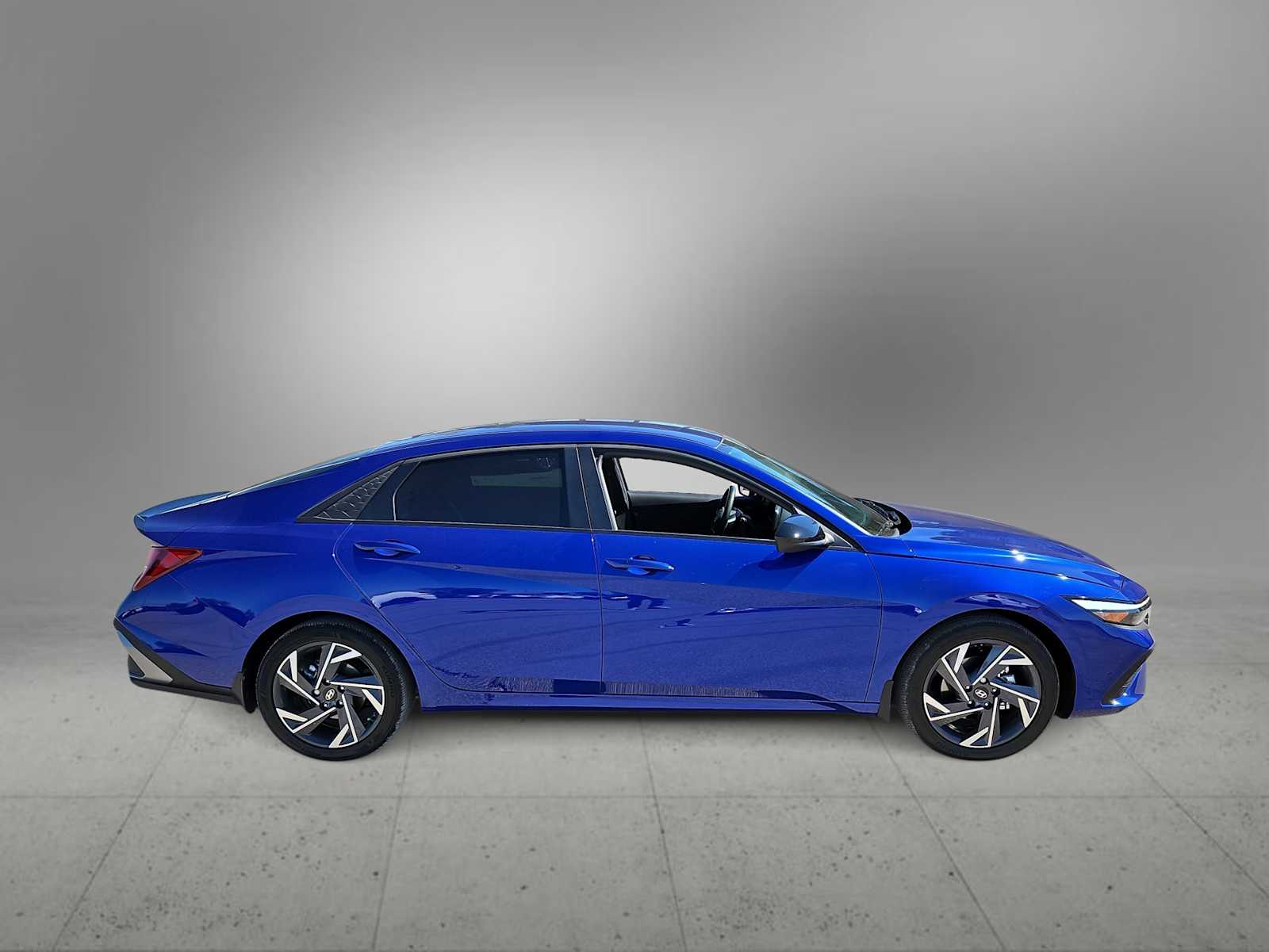 Thumbnail: 2025 Hyundai Elantra - 9