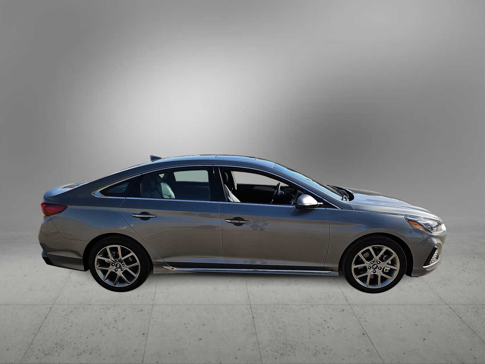 Thumbnail: 2018 Hyundai Sonata - 9