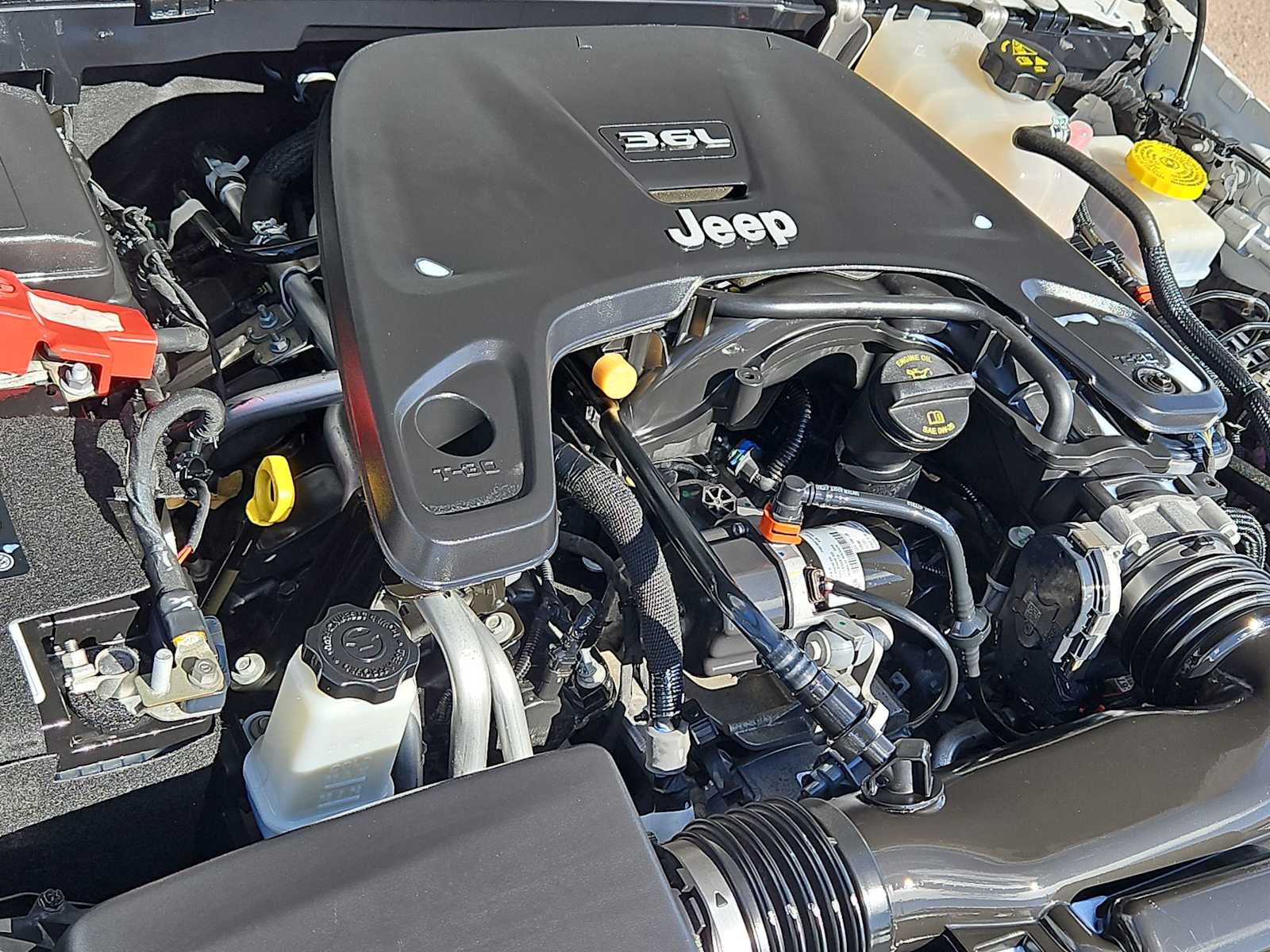 Thumbnail: 2021 Jeep Wrangler - 15