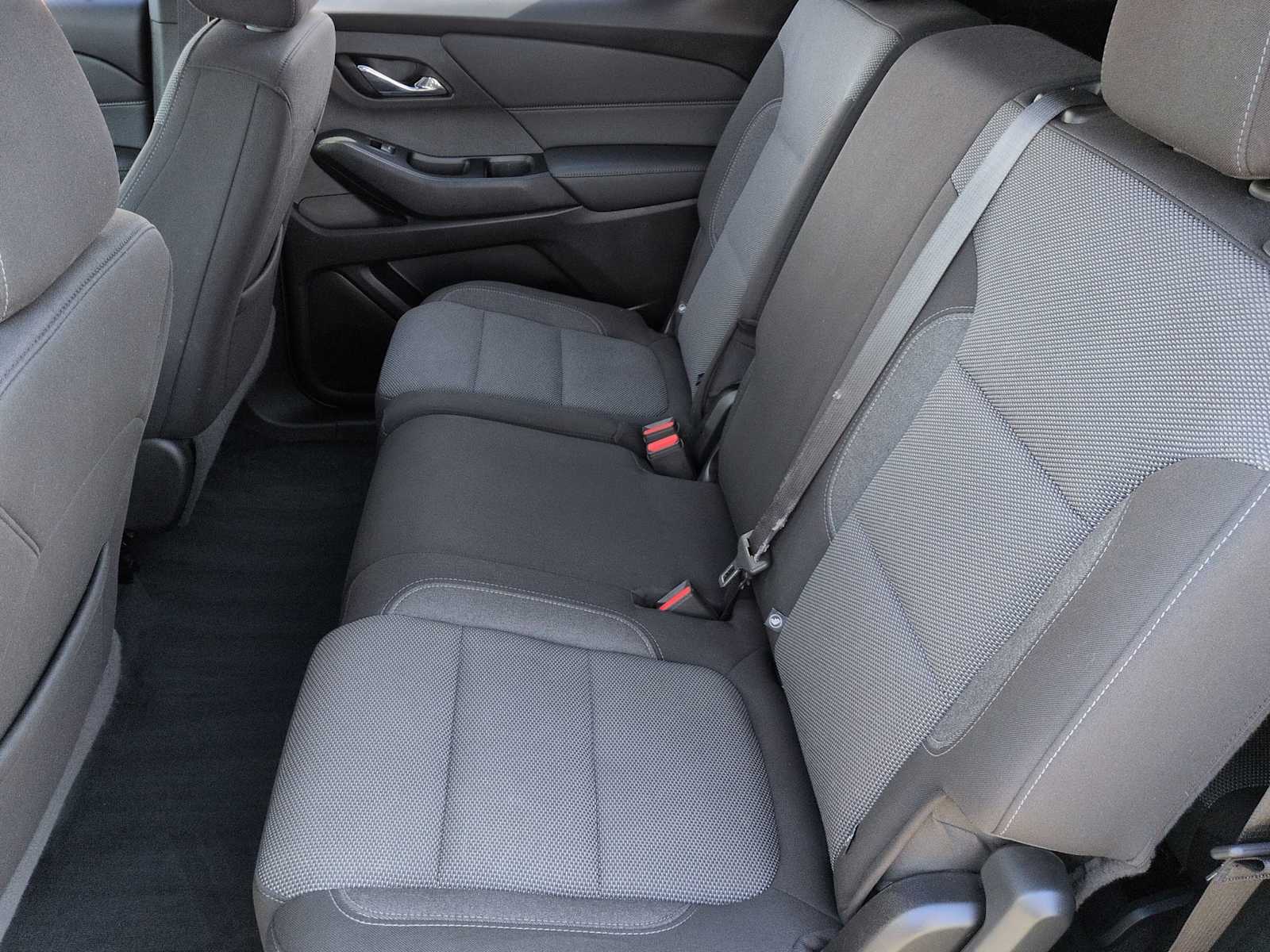 Thumbnail: 2023 Chevrolet Traverse - 20