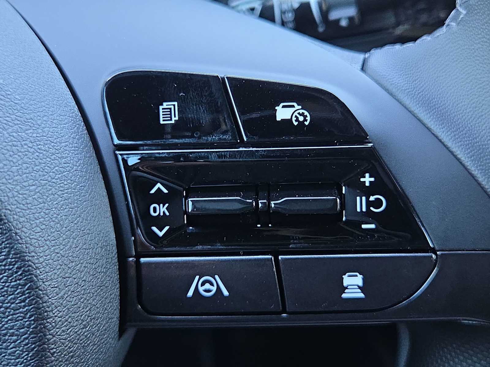Thumbnail: 2026 Hyundai Elantra - 25