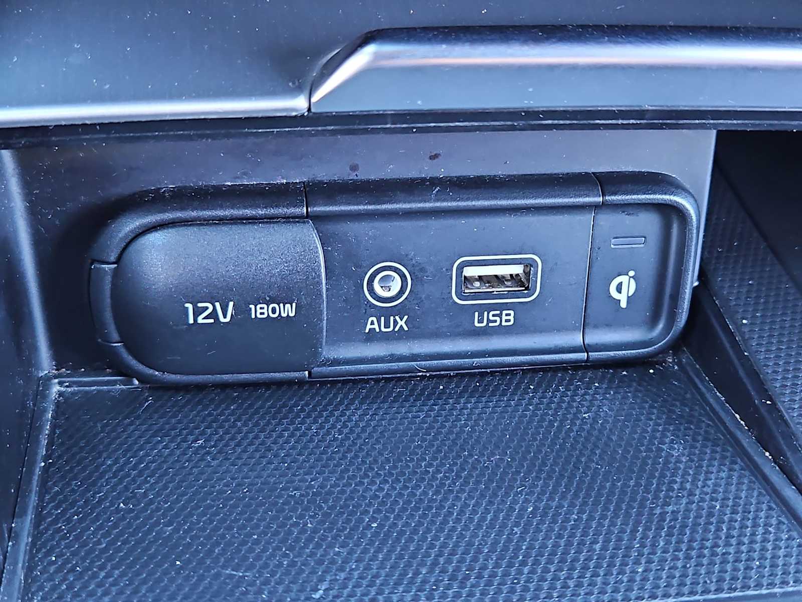 Thumbnail: 2019 Kia Stinger - 32