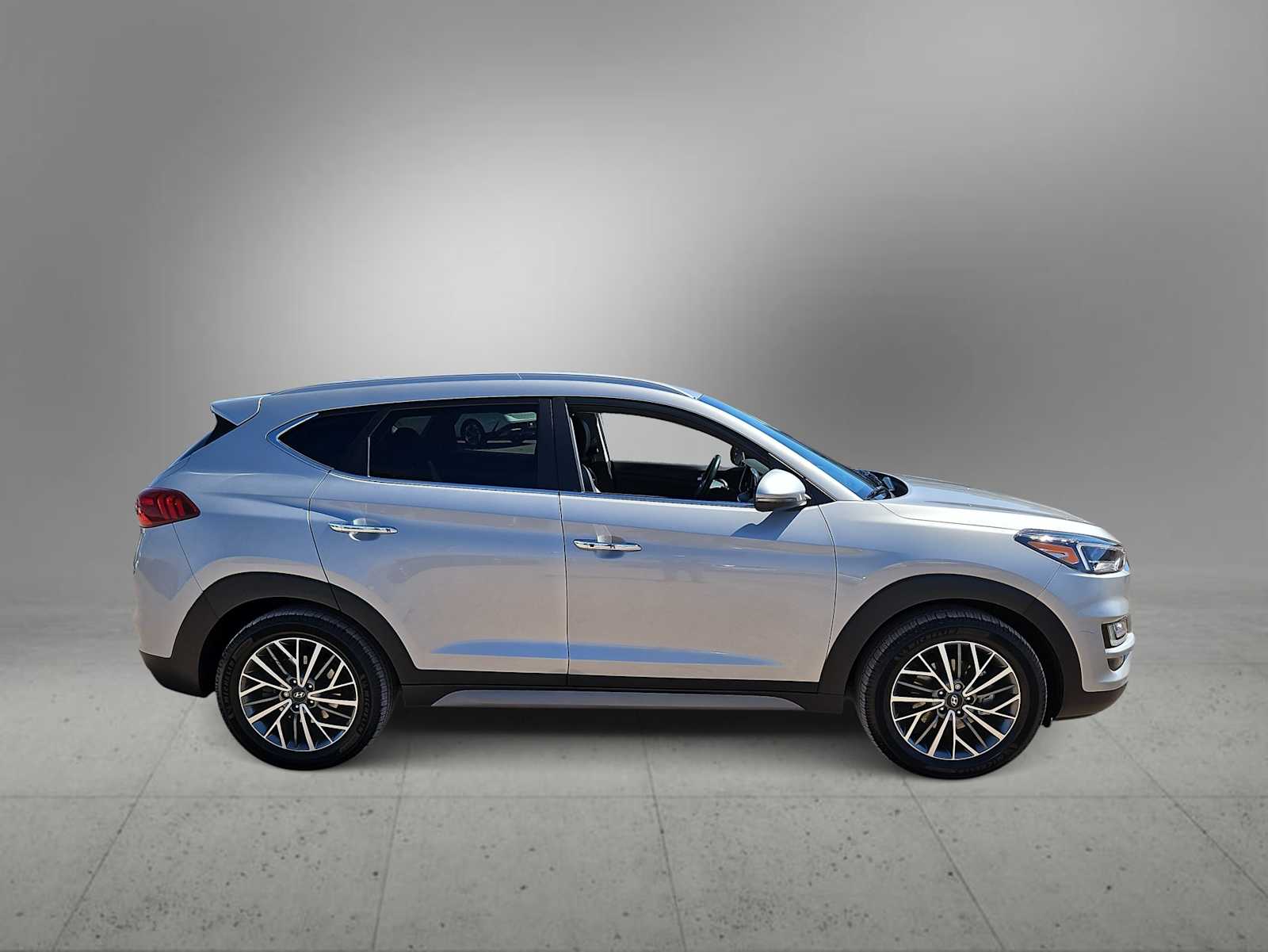 Thumbnail: 2020 Hyundai Tucson - 9