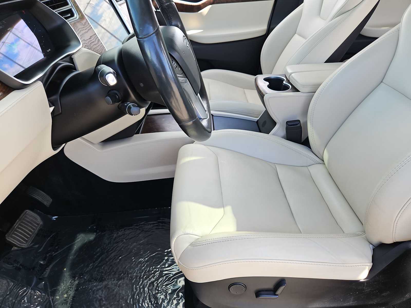 Thumbnail: 2018 Tesla Model X - 15