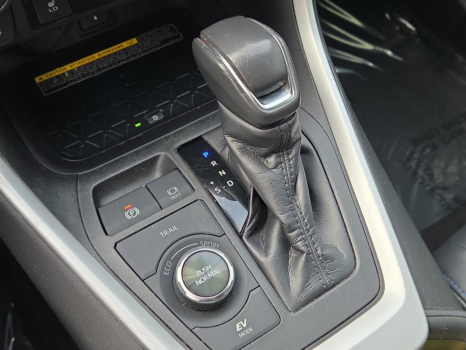 Thumbnail: 2020 Toyota RAV4 - 33