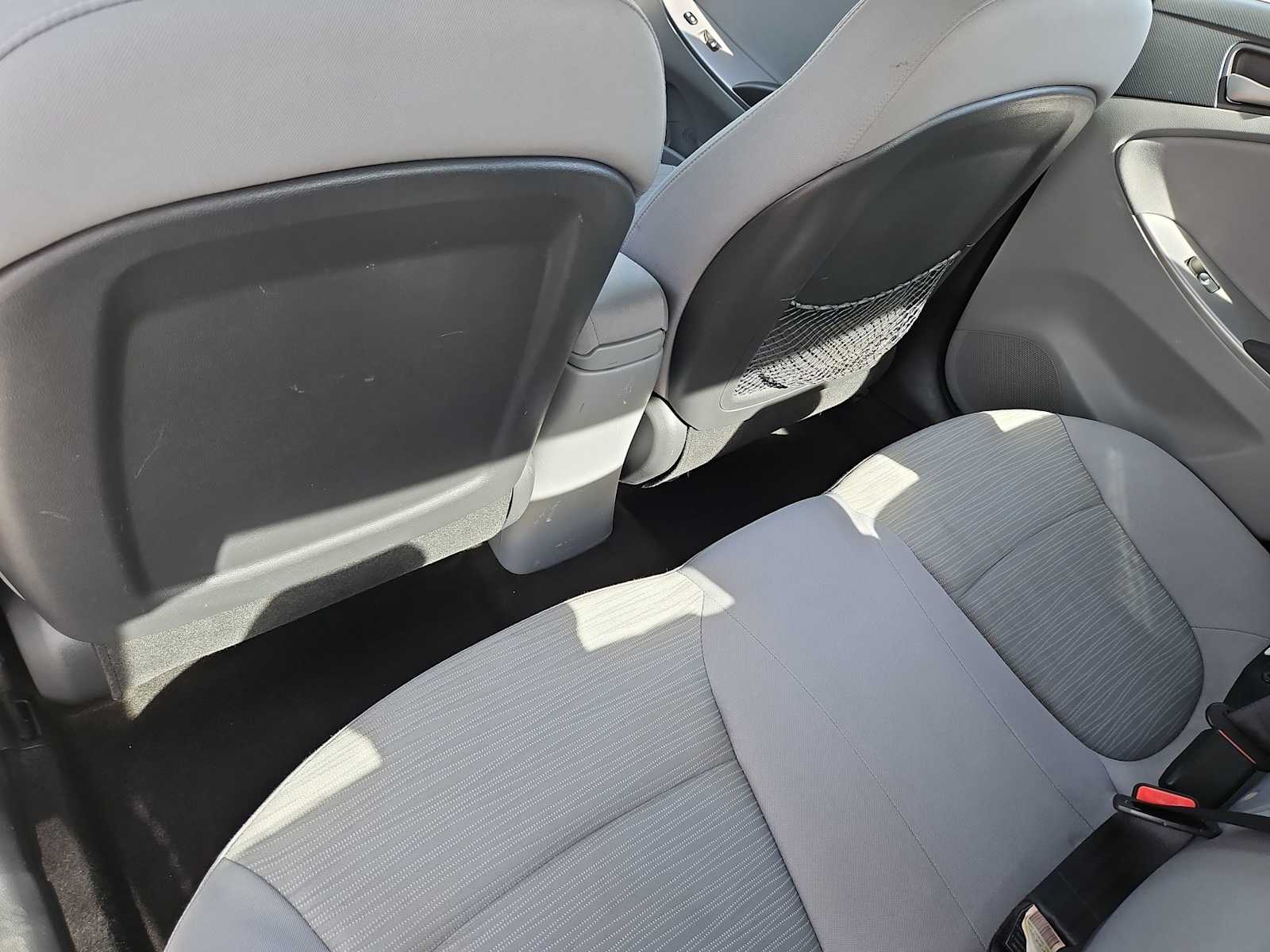 Thumbnail: 2016 Hyundai Accent - 18