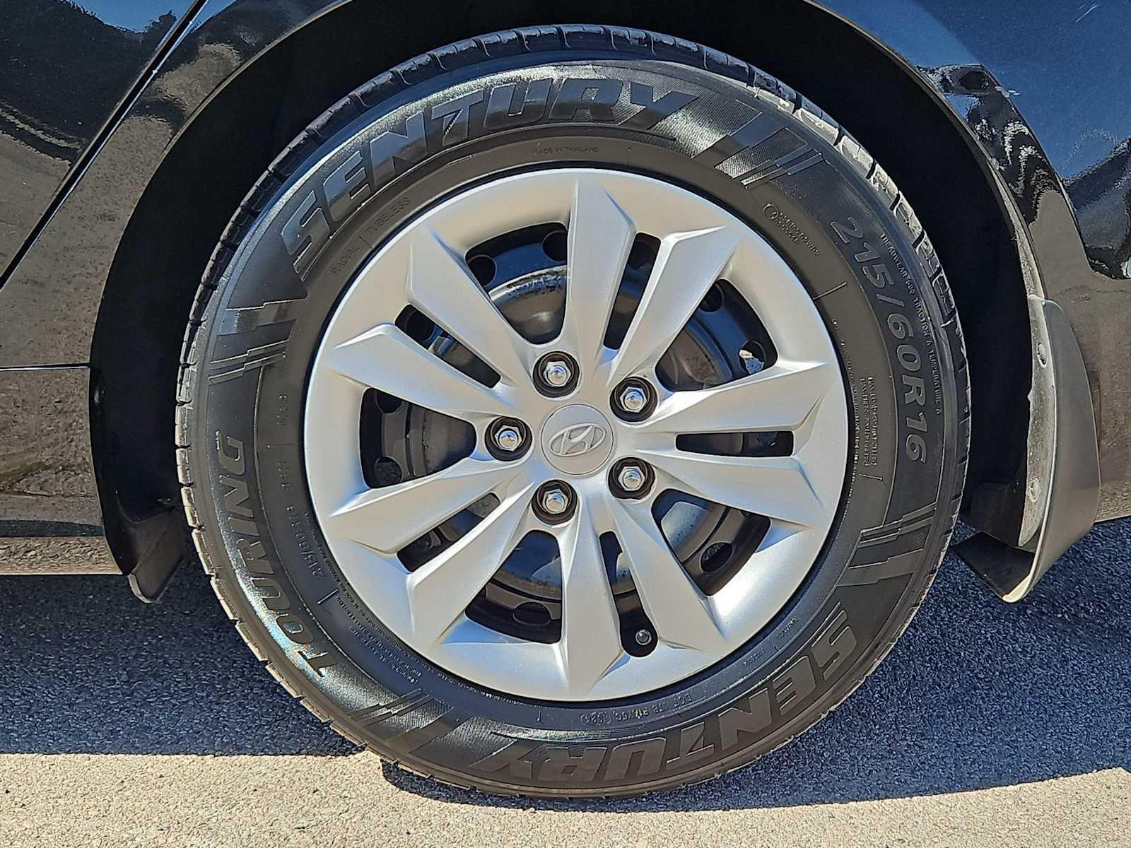 Thumbnail: 2012 Hyundai Sonata - 13