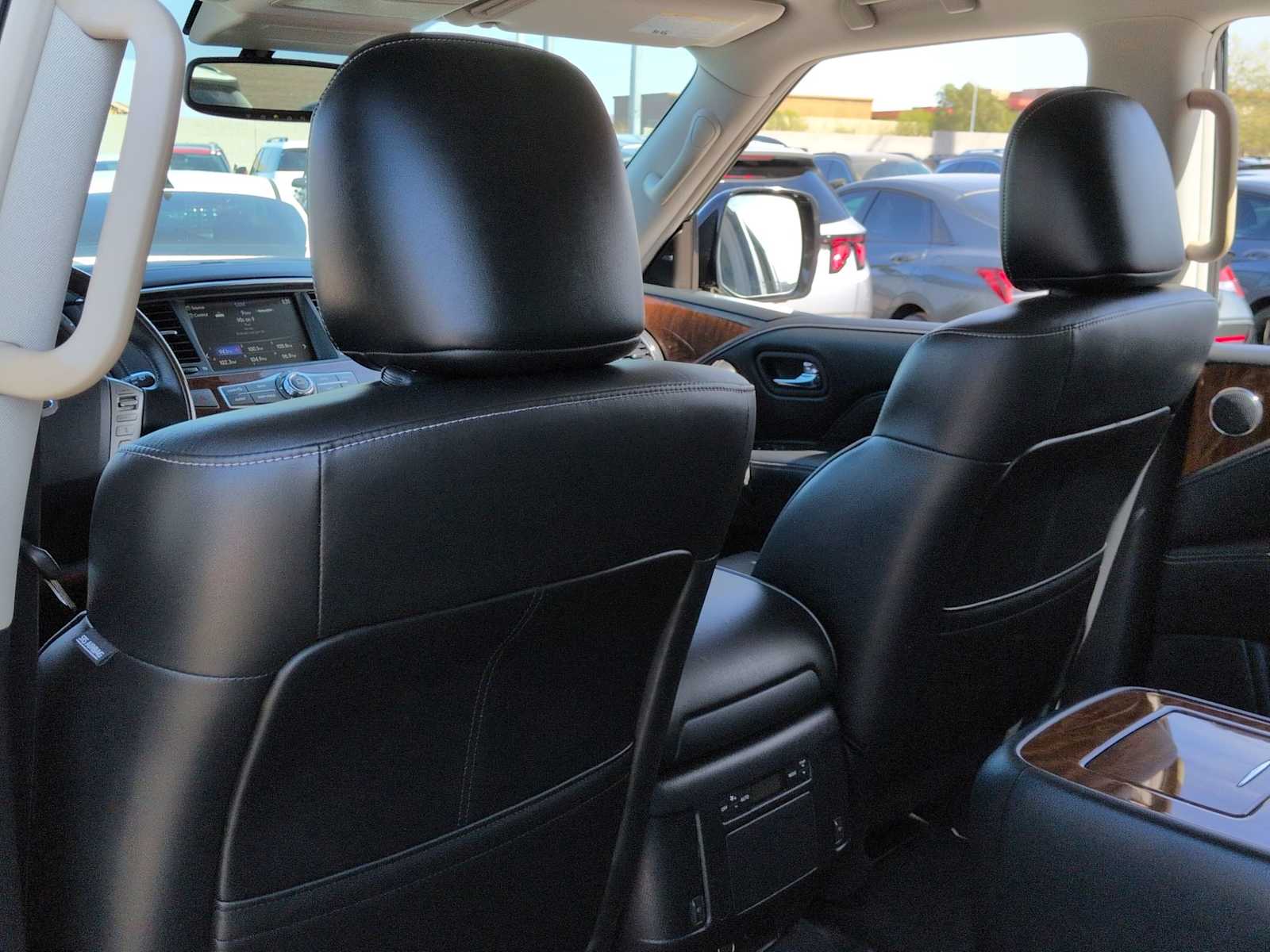 Thumbnail: 2019 INFINITI QX80 - 19