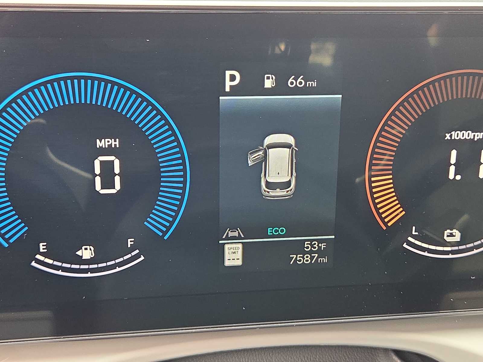 Thumbnail: 2025 Hyundai Tucson - 32