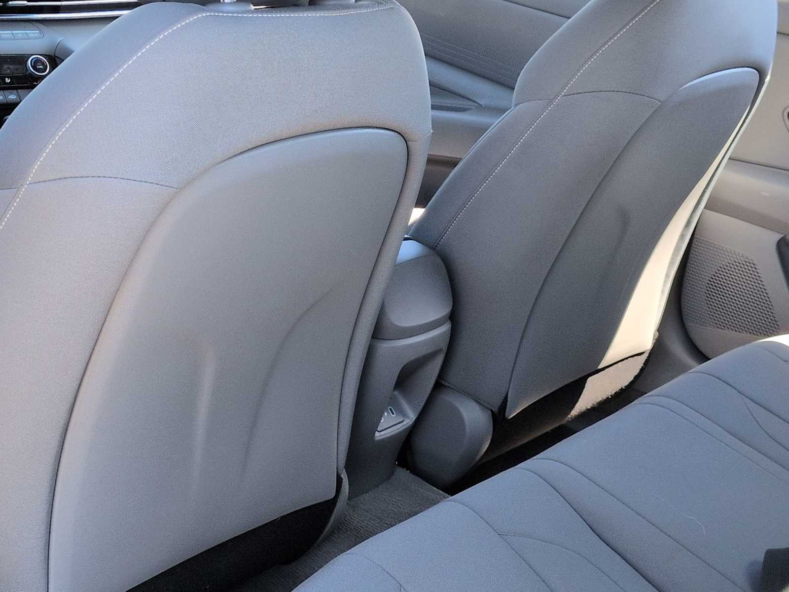 Thumbnail: 2024 Hyundai Elantra - 19