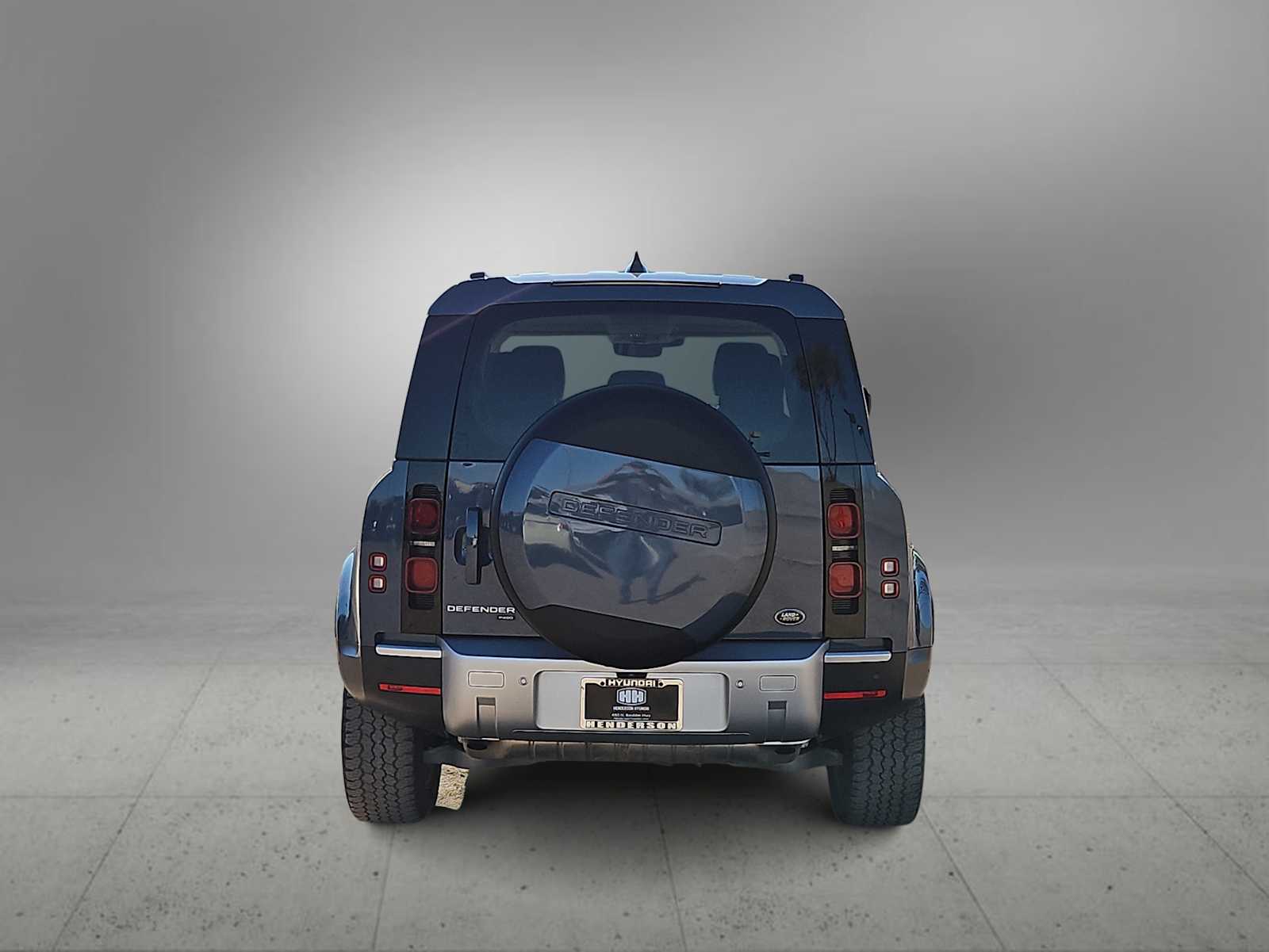 Thumbnail: 2022 Land Rover Defender - 7