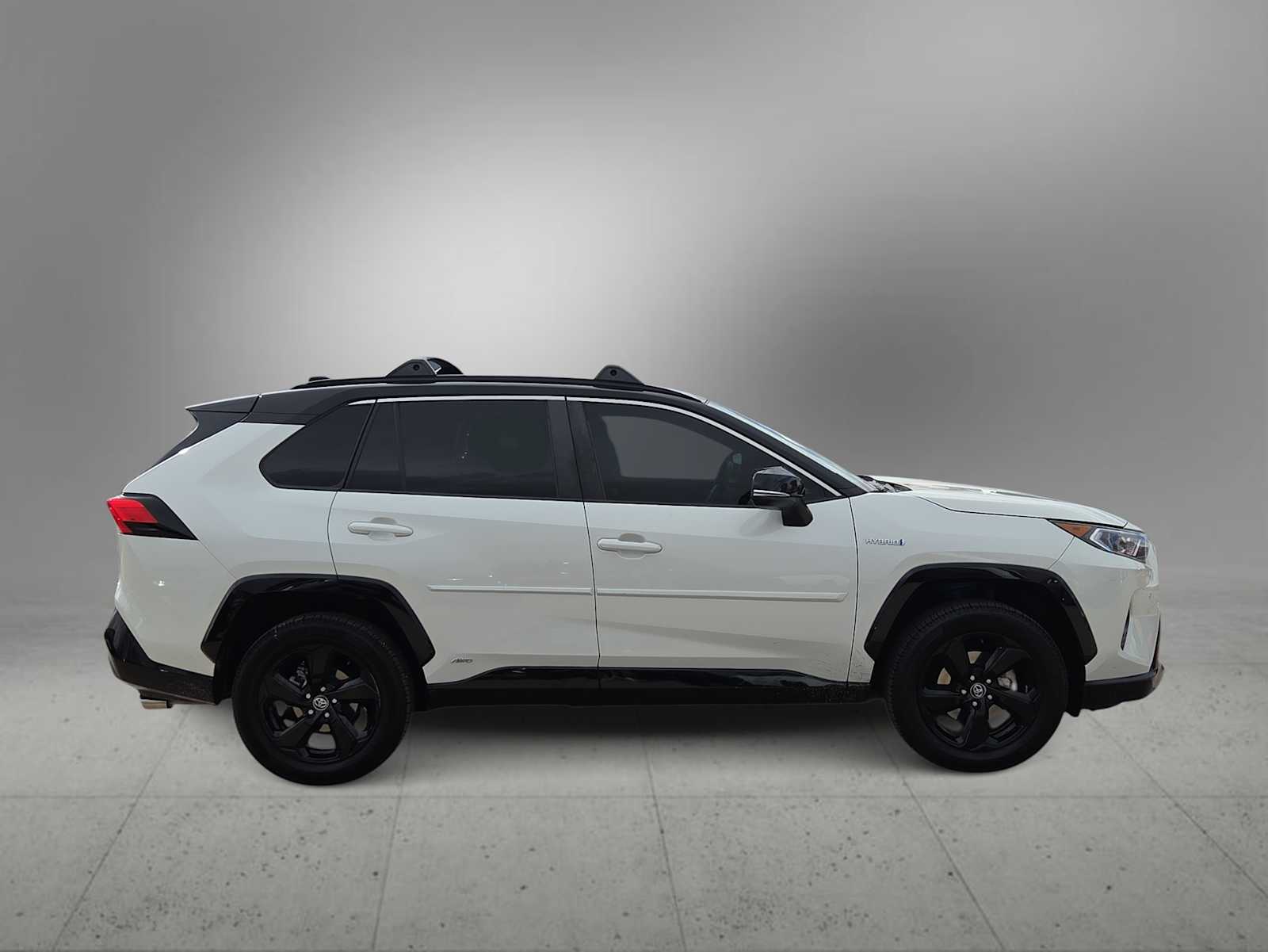 Thumbnail: 2020 Toyota RAV4 - 9