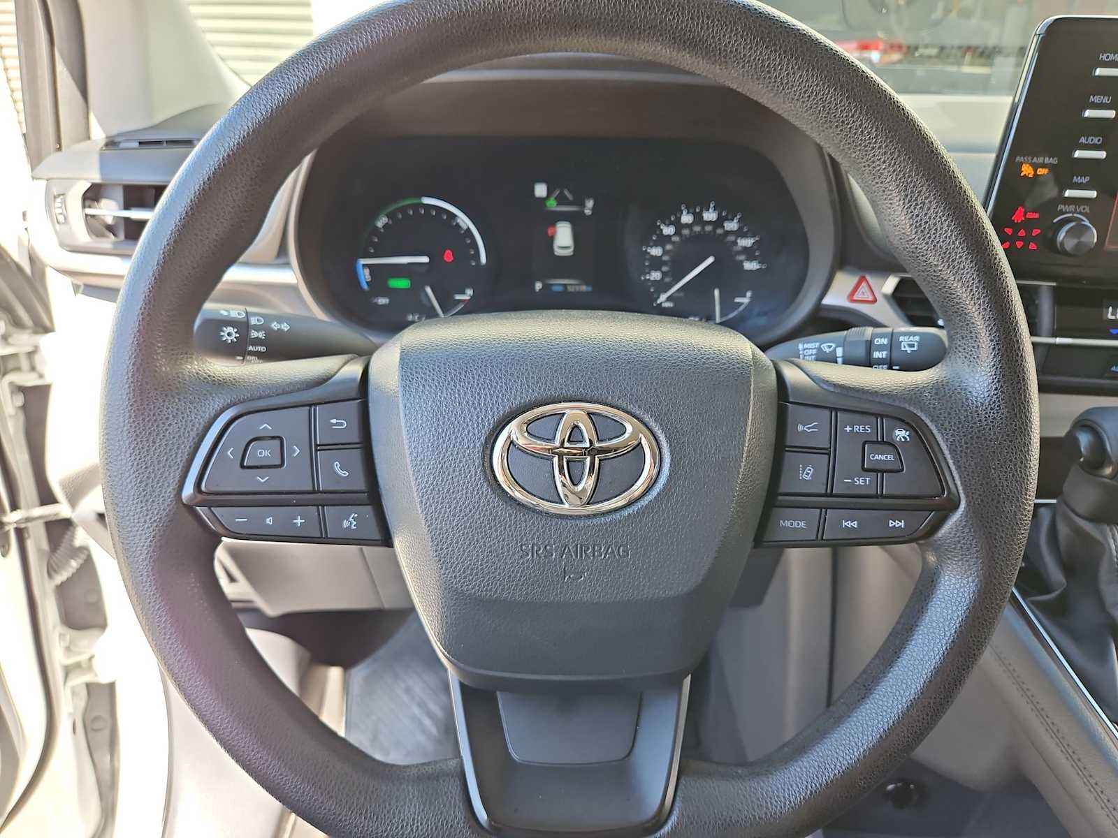 Thumbnail: 2023 Toyota Sienna - 20