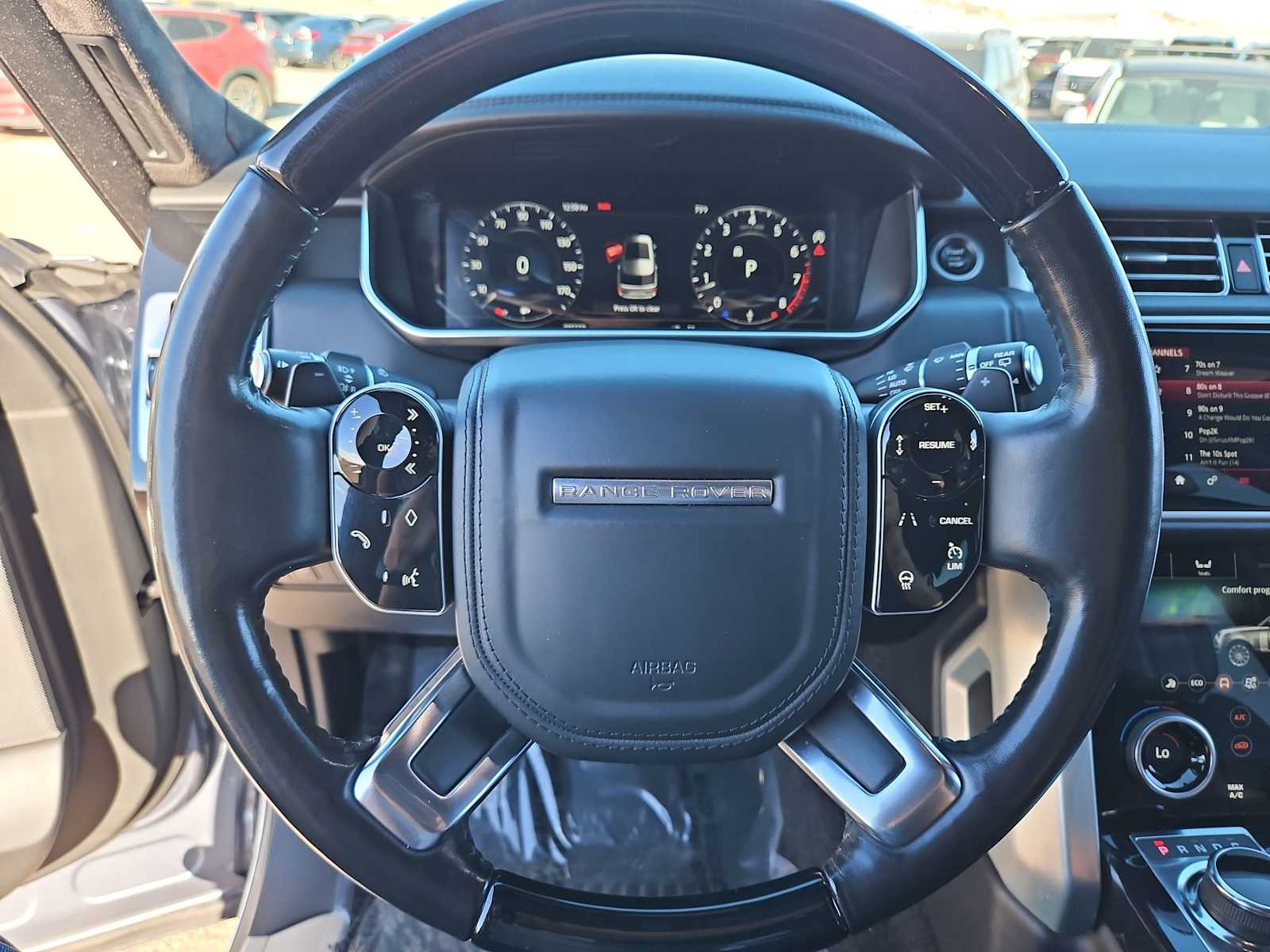 Thumbnail: 2019 Land Rover Range Rover - 23