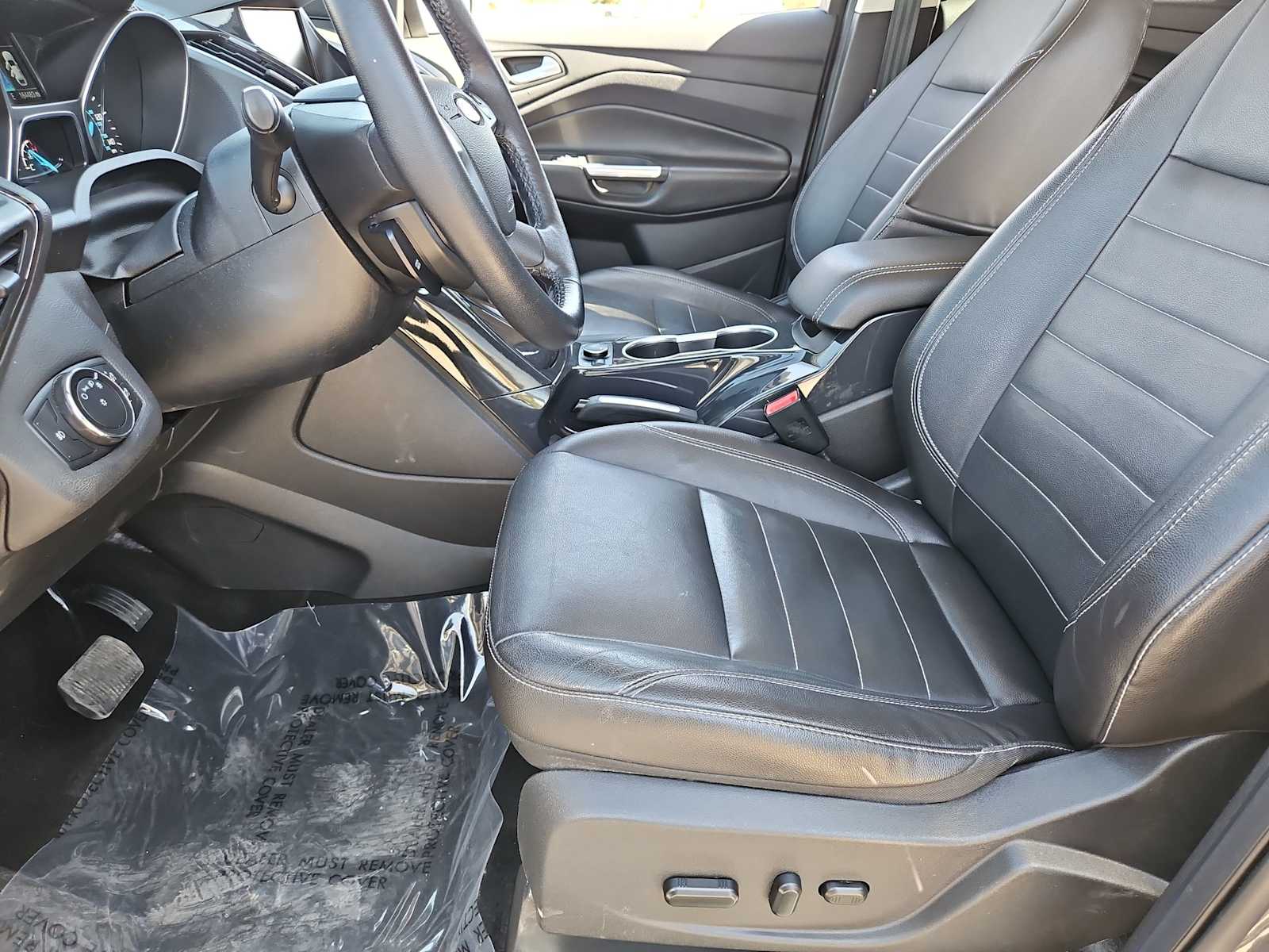Thumbnail: 2014 Ford Escape - 16