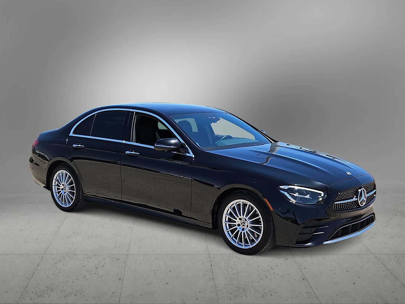 Thumbnail: 2021 Mercedes-Benz E-Class - 2