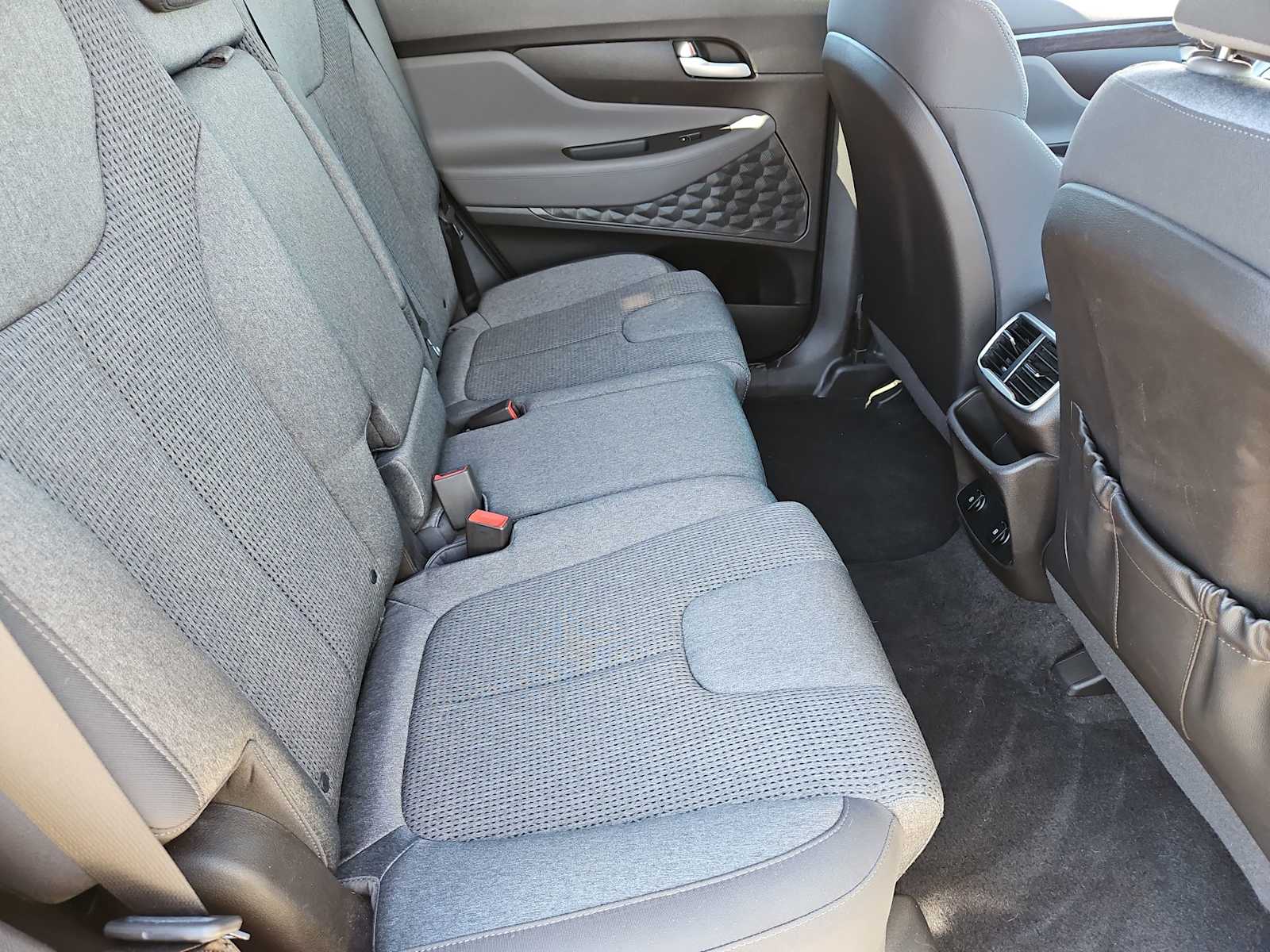 Thumbnail: 2019 Hyundai Santa Fe - 21