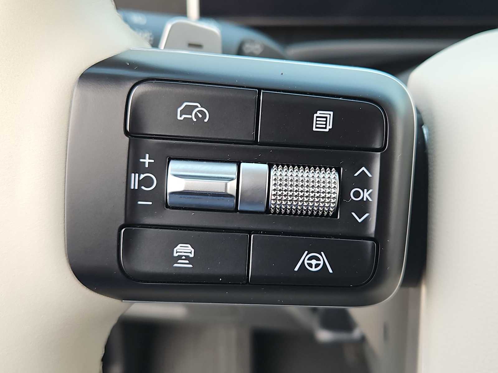 Thumbnail: 2025 Hyundai Santa Fe - 23