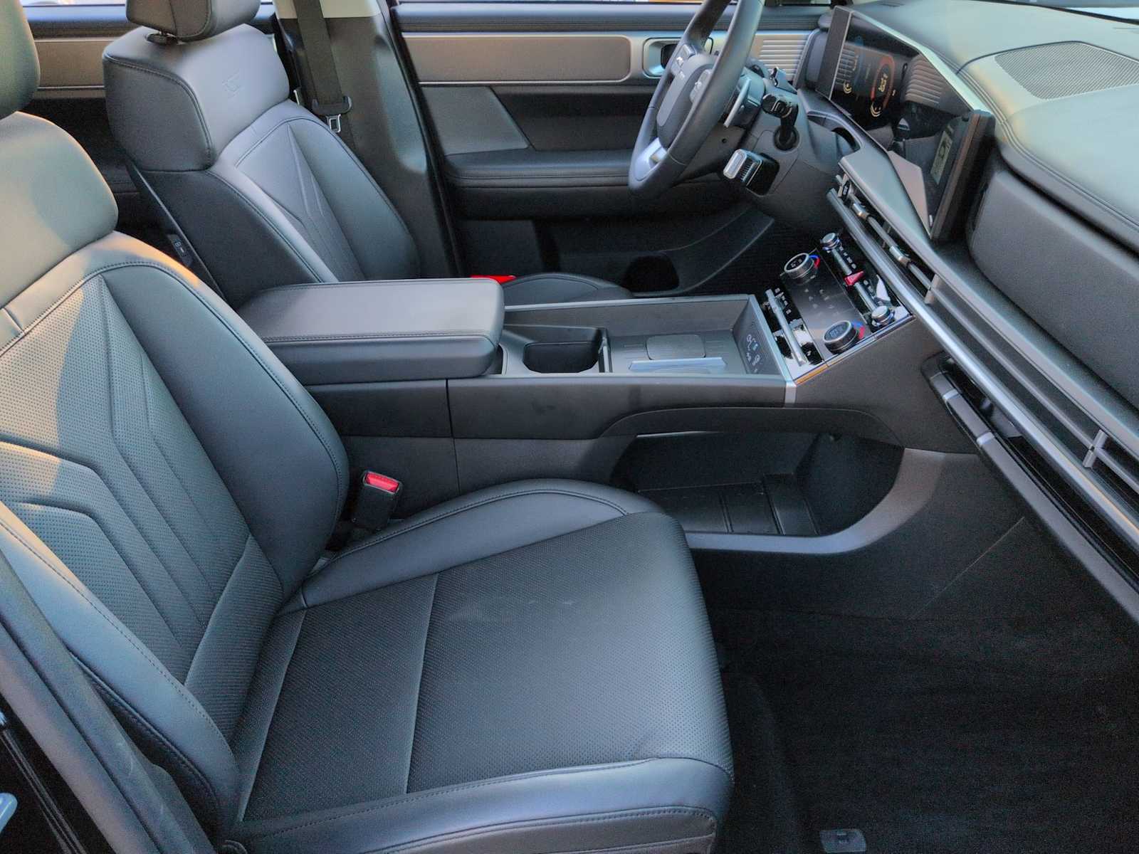 Thumbnail: 2025 Hyundai Santa Fe - 24