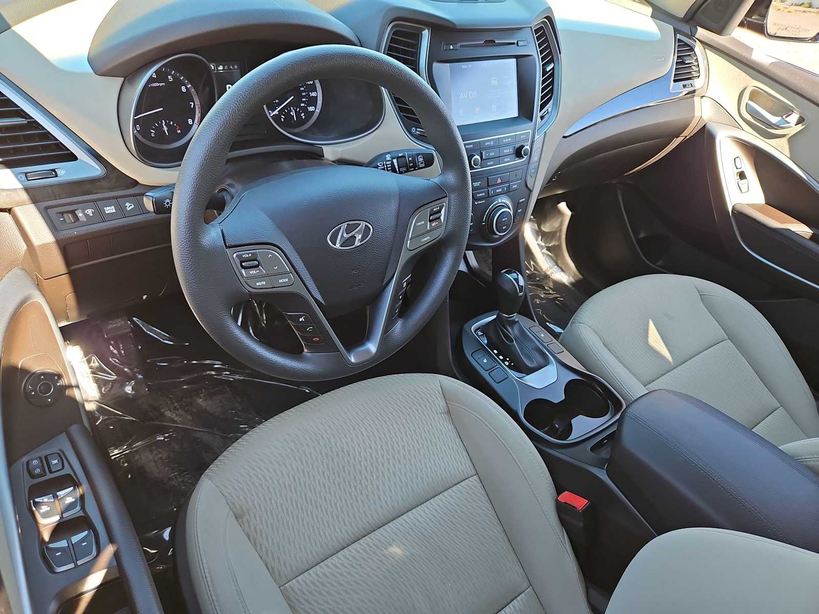 Thumbnail: 2018 Hyundai Santa Fe - 10