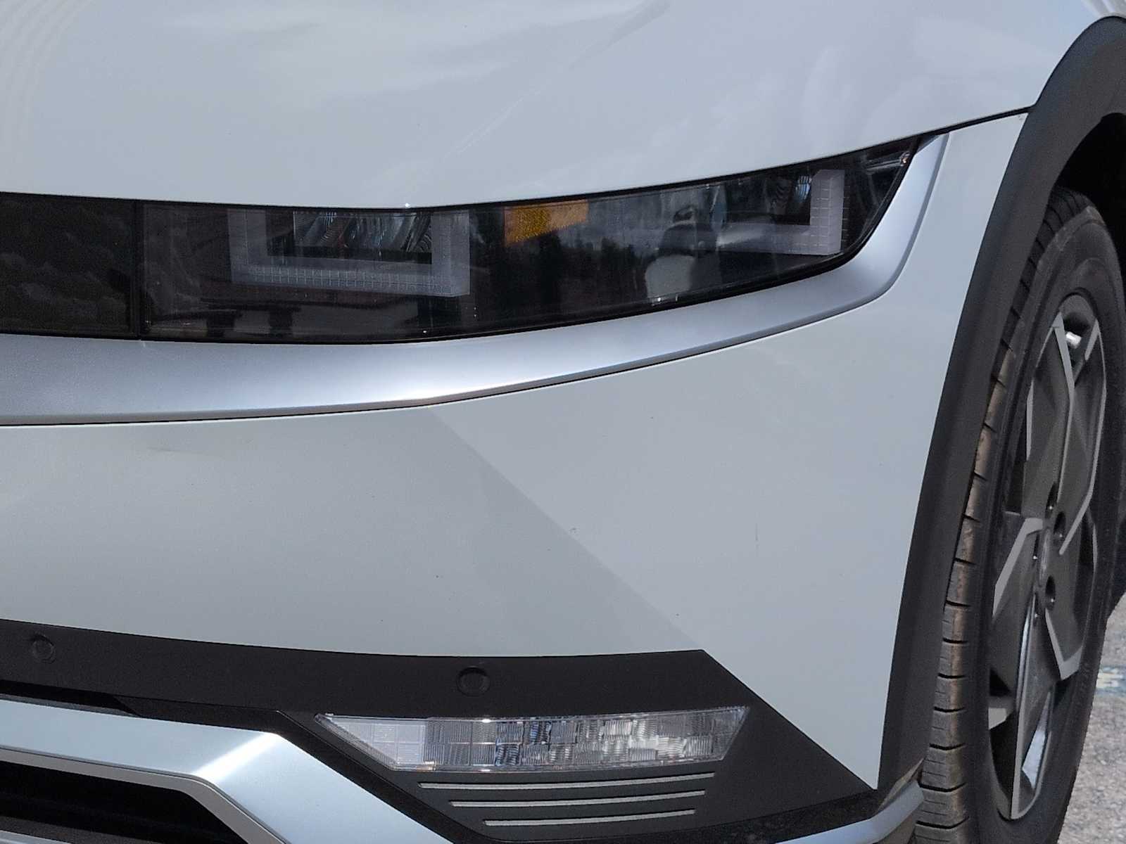 Thumbnail: 2024 Hyundai Ioniq 5 - 11