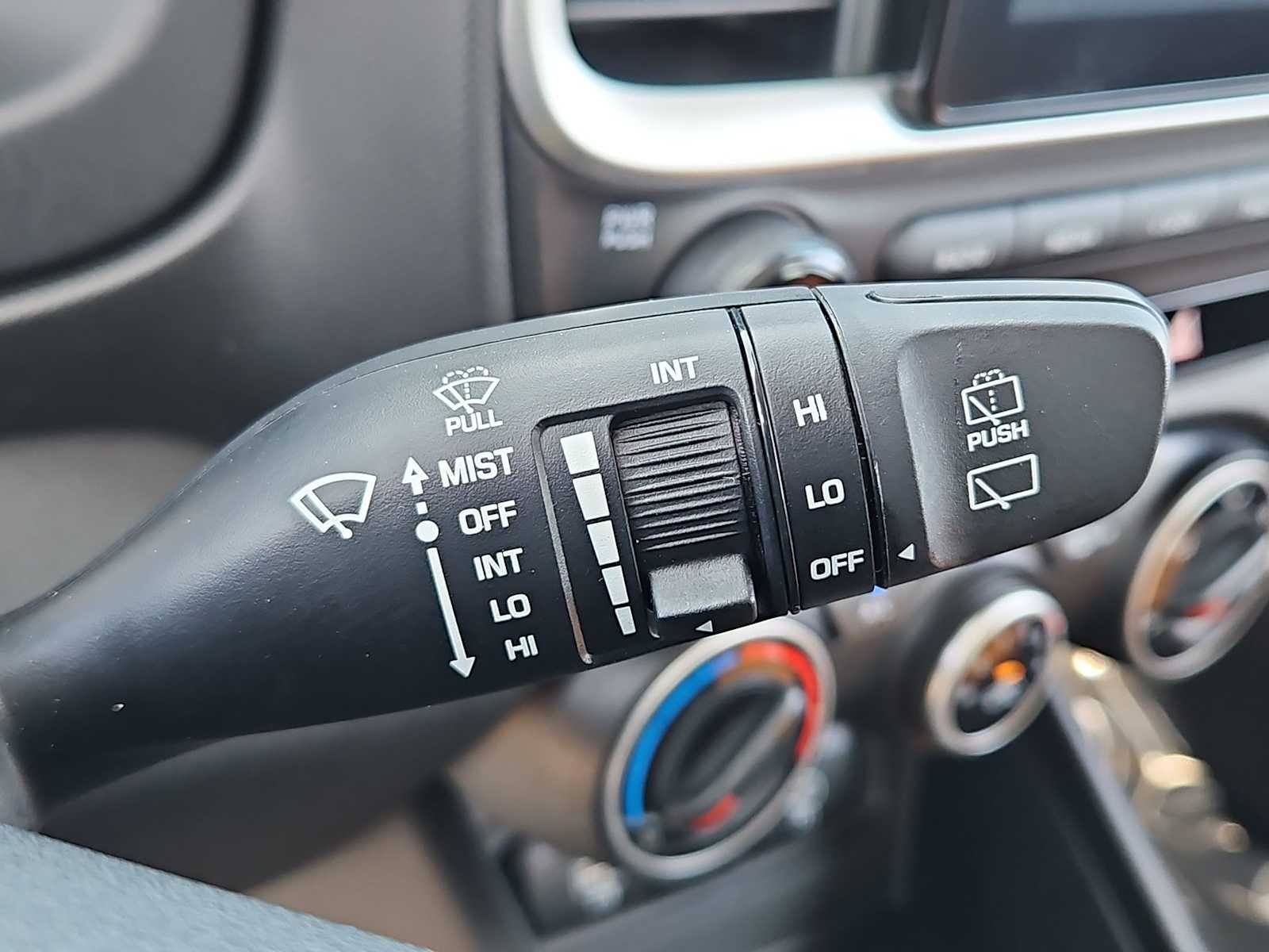 Thumbnail: 2025 Hyundai Venue - 25