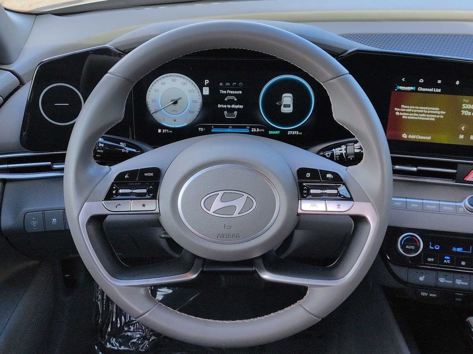 Thumbnail: 2025 Hyundai Elantra - 24