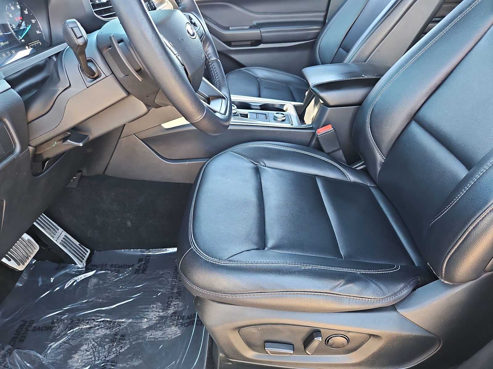 Thumbnail: 2020 Ford Explorer - 16