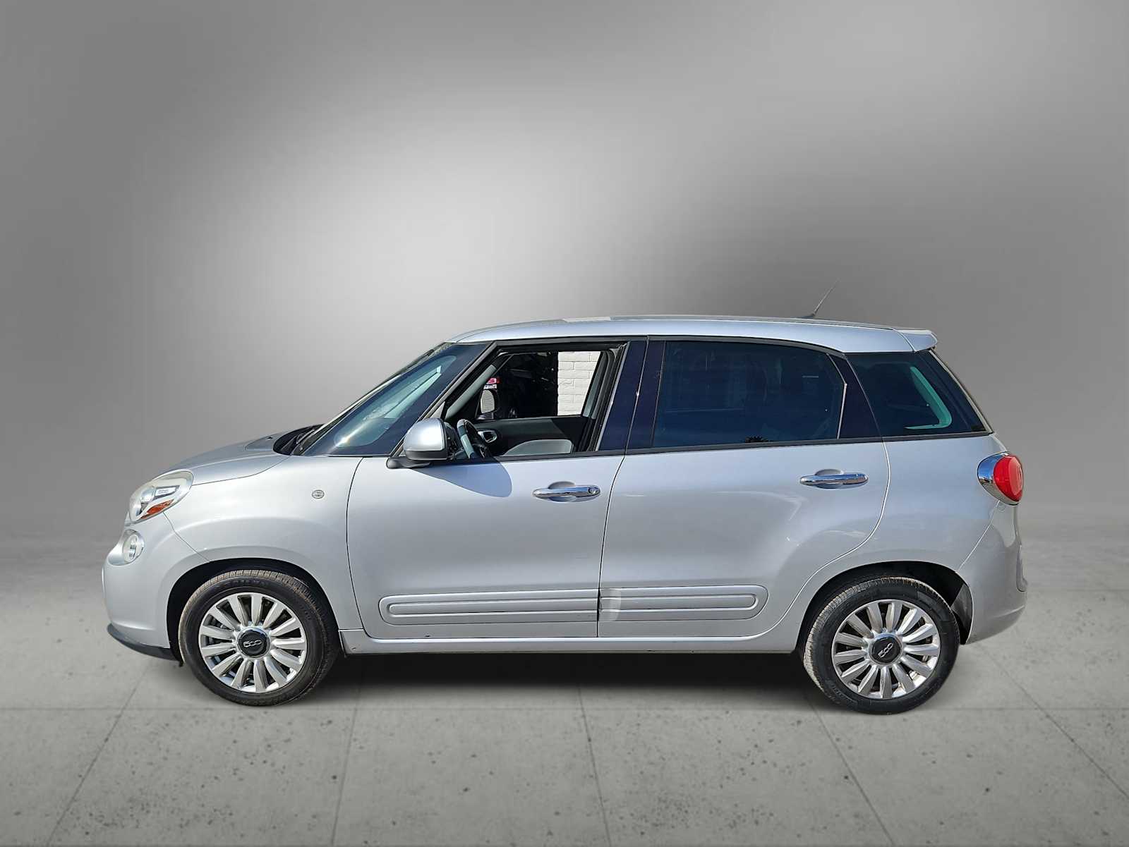 Thumbnail: 2014 Fiat 500L - 5