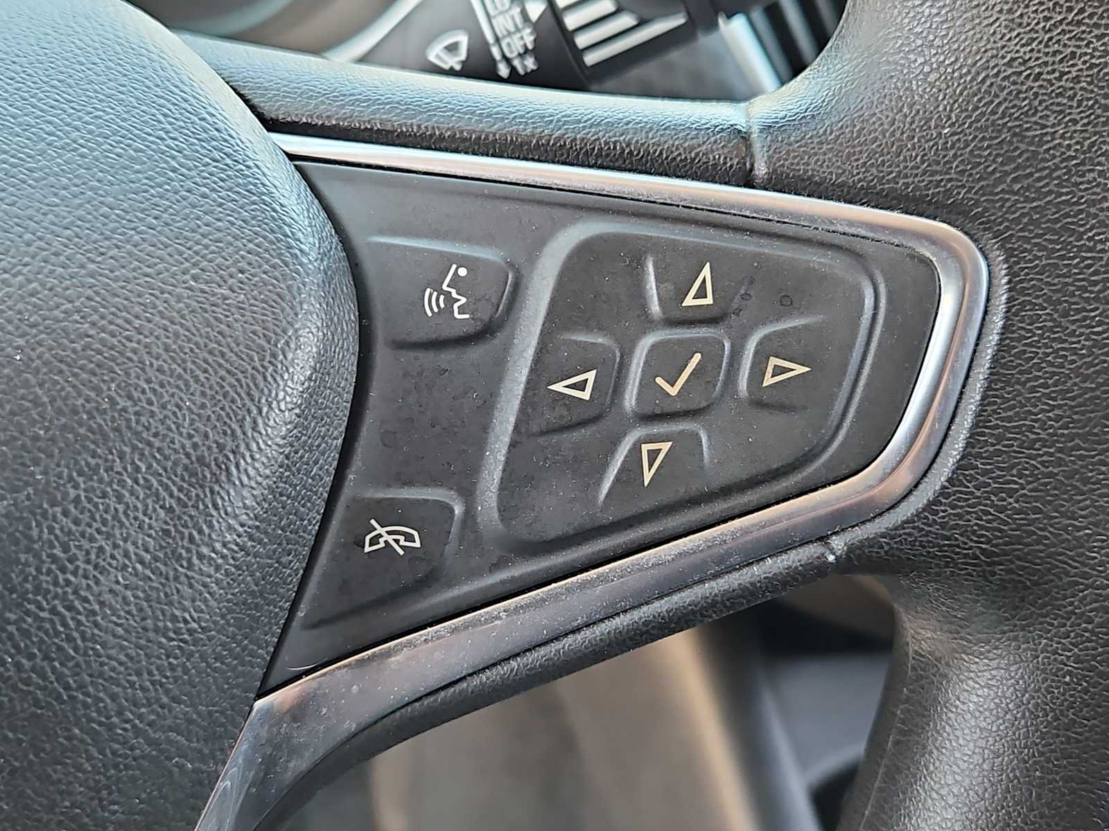 2018 Chevrolet Malibu LS 22