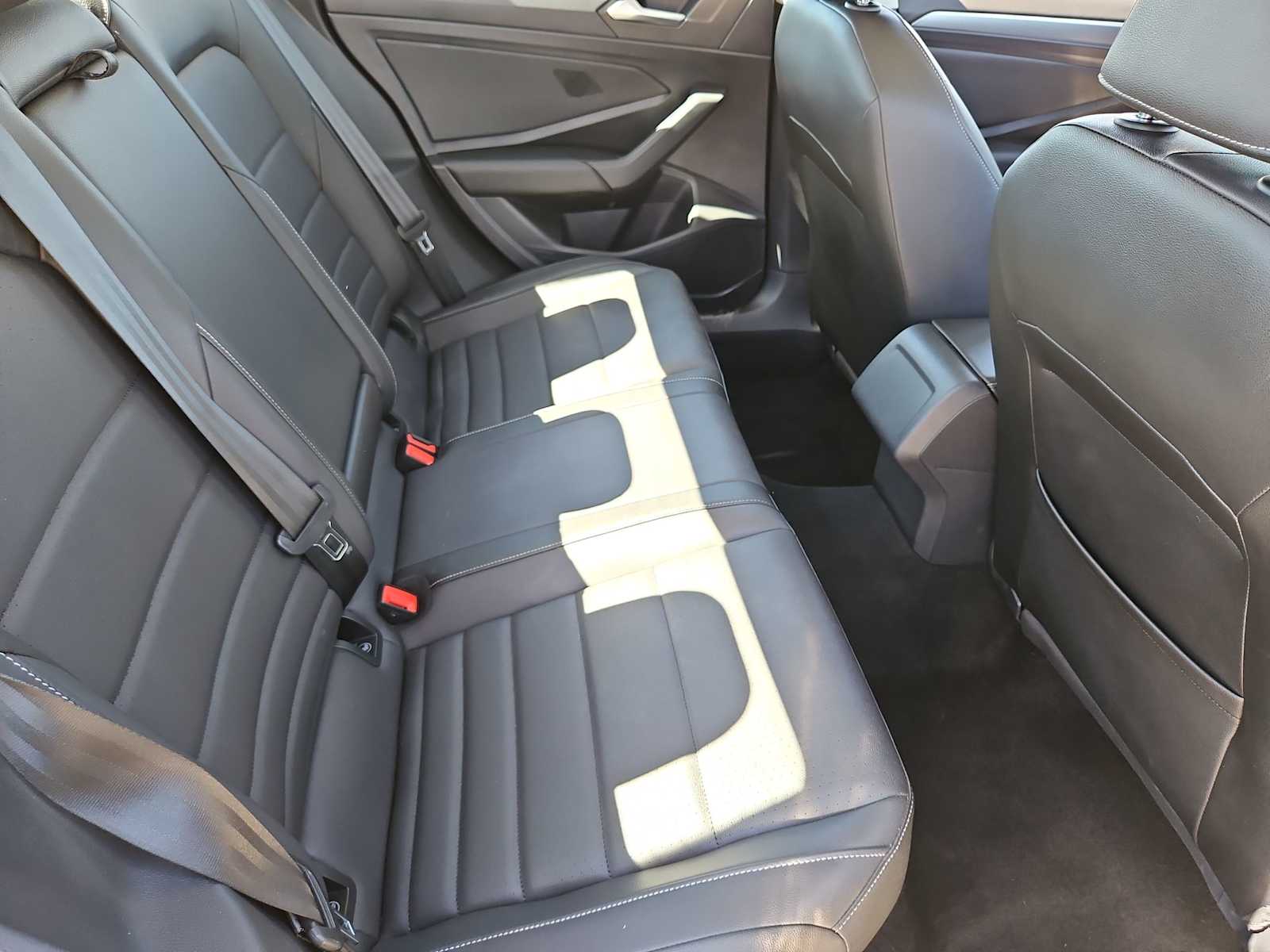 Thumbnail: 2021 Volkswagen Jetta - 21