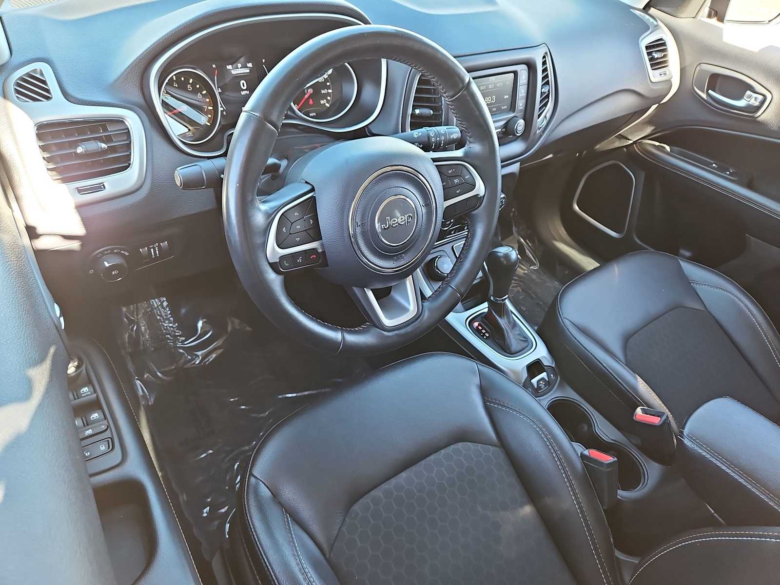 Thumbnail: 2018 Jeep Compass - 10